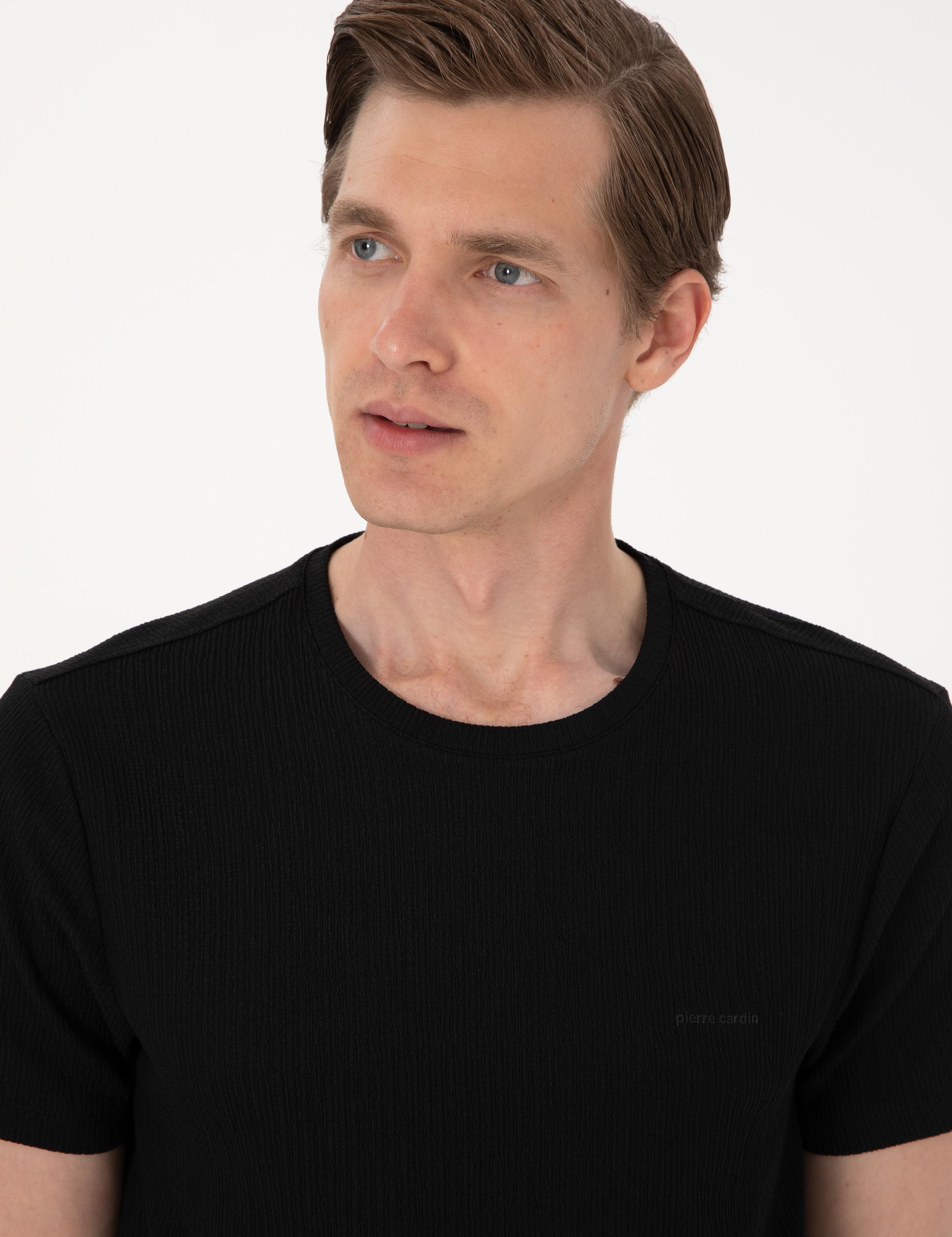 Siyah Slim Fit Tişört