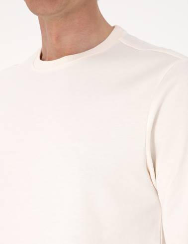 Ekru 2 İplik Regular Fit Bisiklet Yaka Basic Sweatshirt