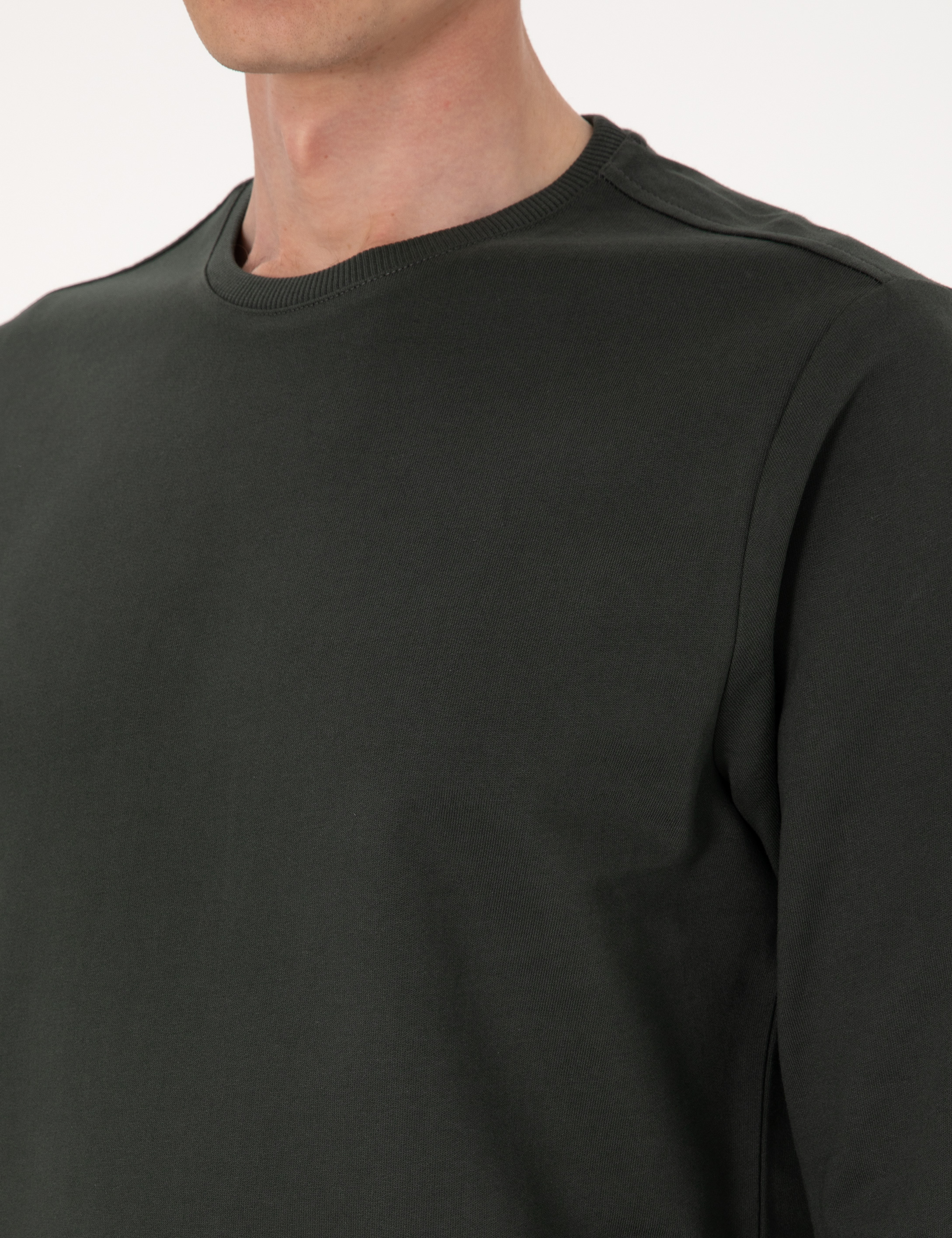 Koyu Yeşil 2 İplik Regular Fit Bisiklet Yaka Basic Sweatshirt - Image 7