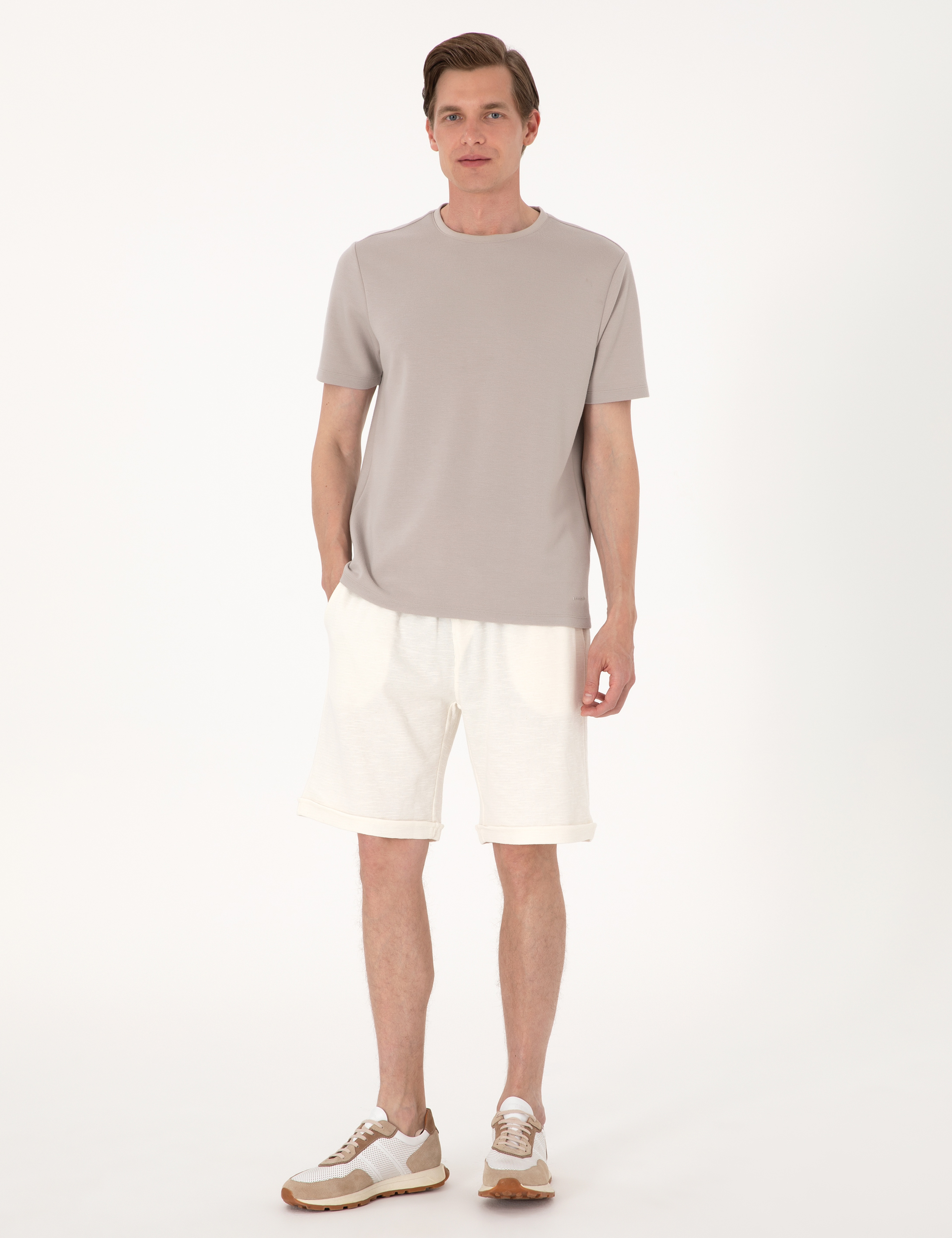 Bej Comfort Fit Örme Şort