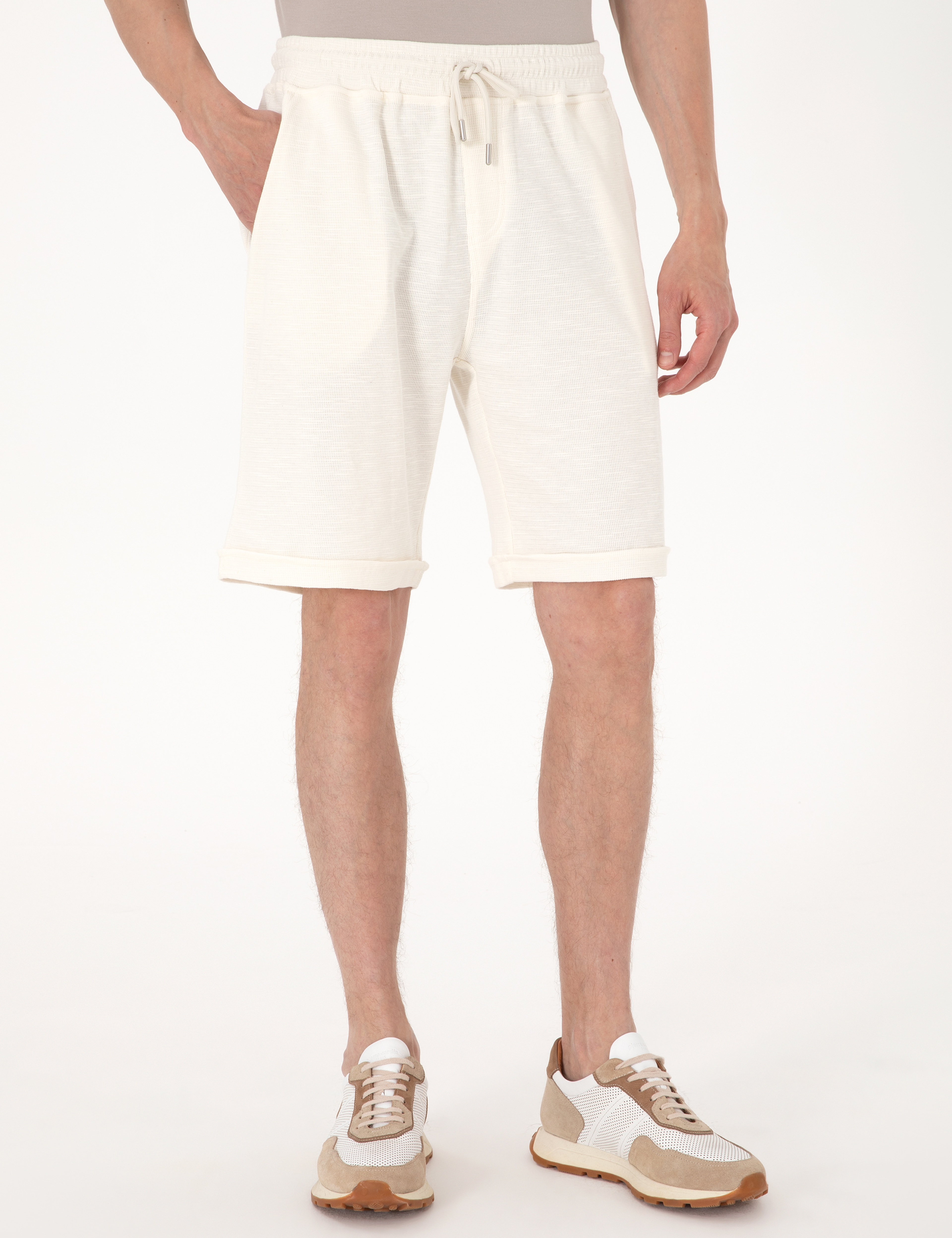Bej Comfort Fit Örme Şort - Image 2