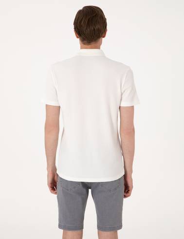 Ekru Slim Fit Örme Dokulu Polo Yaka Tişört
