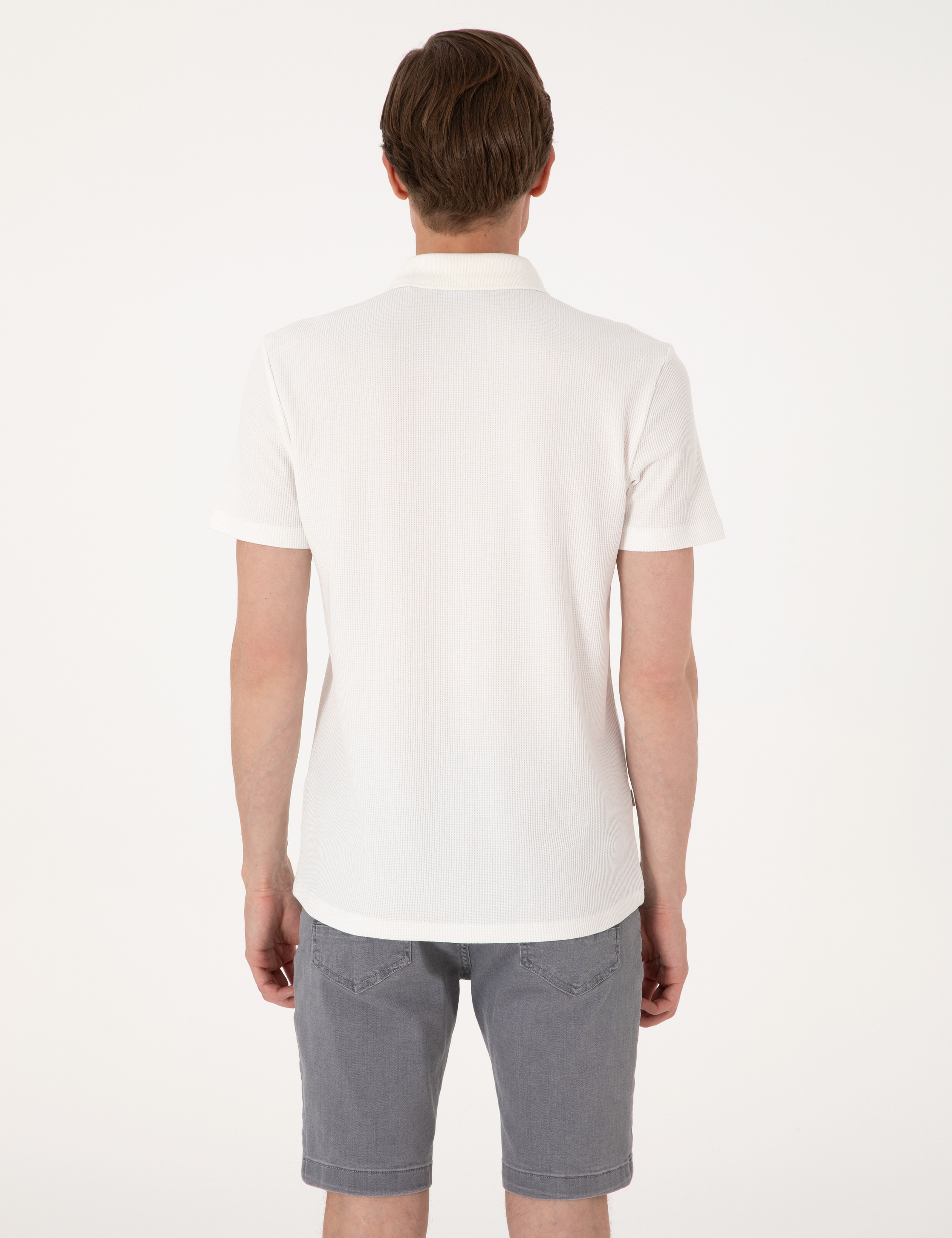 Ekru Slim Fit Örme Dokulu Polo Yaka Tişört