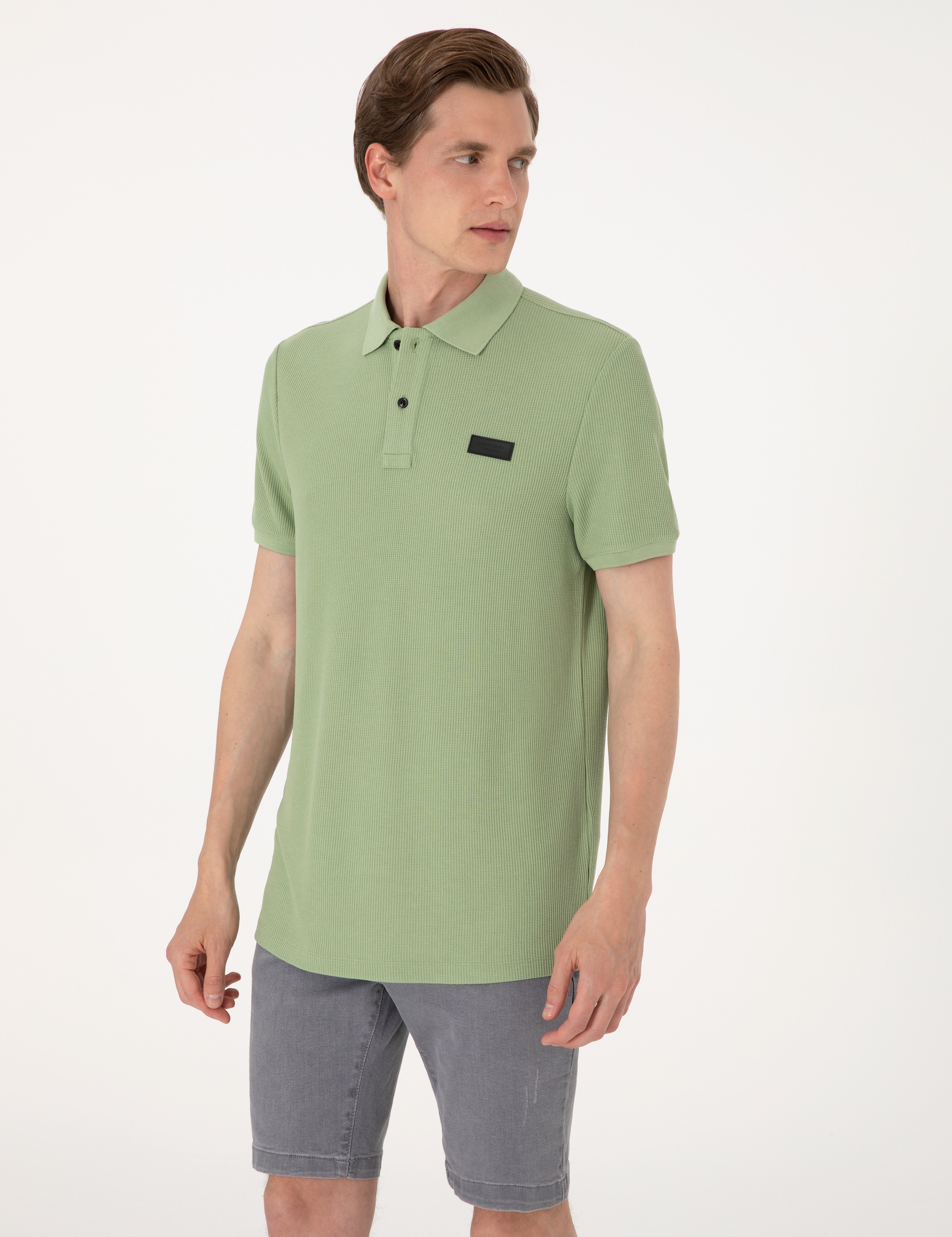 Çağla Yeşili Slim Fit Örme Dokulu Polo Yaka Tişört - Image 3