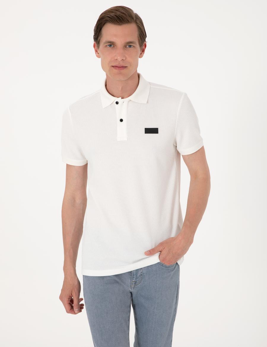 Beyaz Slim Fit Örme Dokulu Polo Yaka Tişört