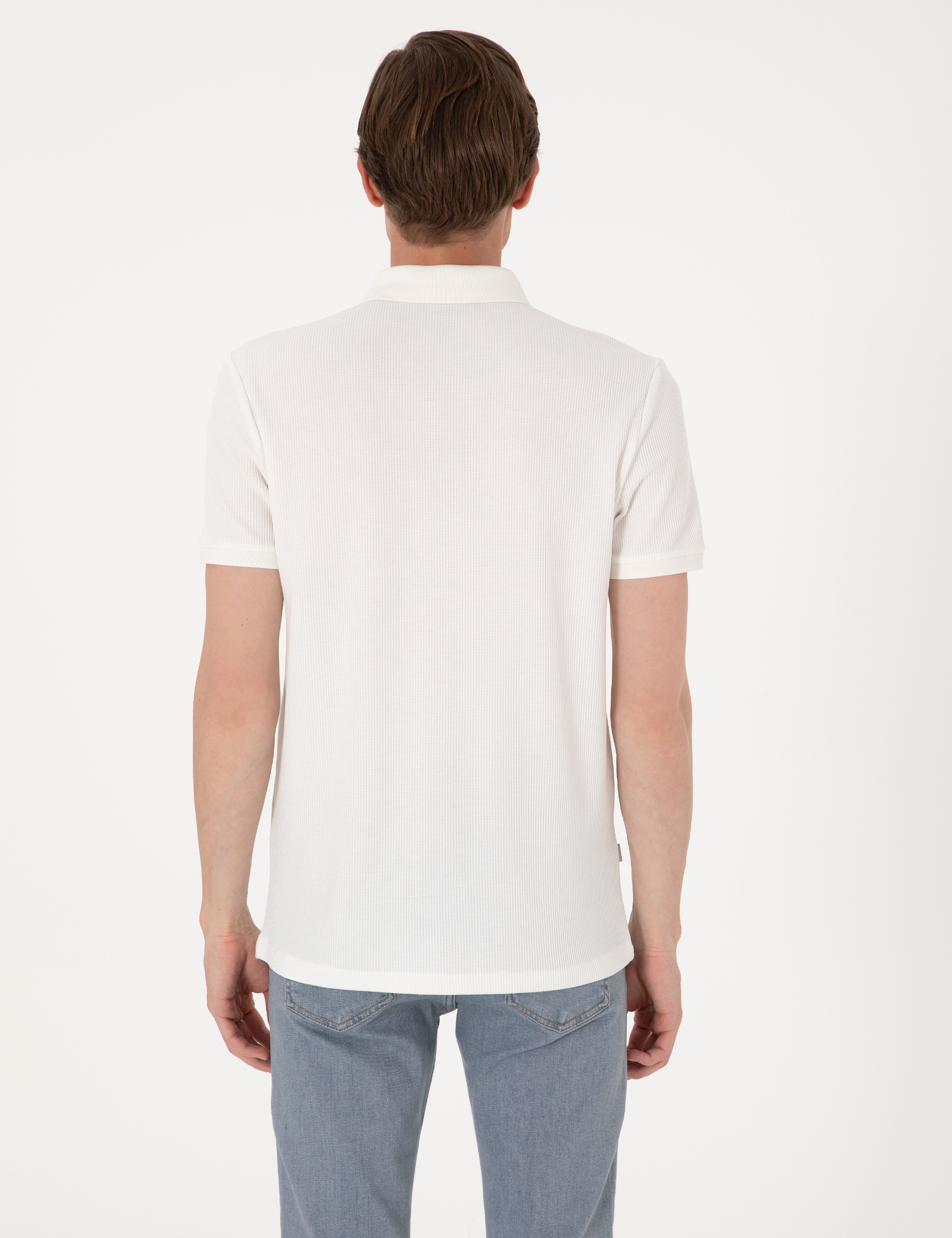 Beyaz Slim Fit Örme Dokulu Polo Yaka Tişört