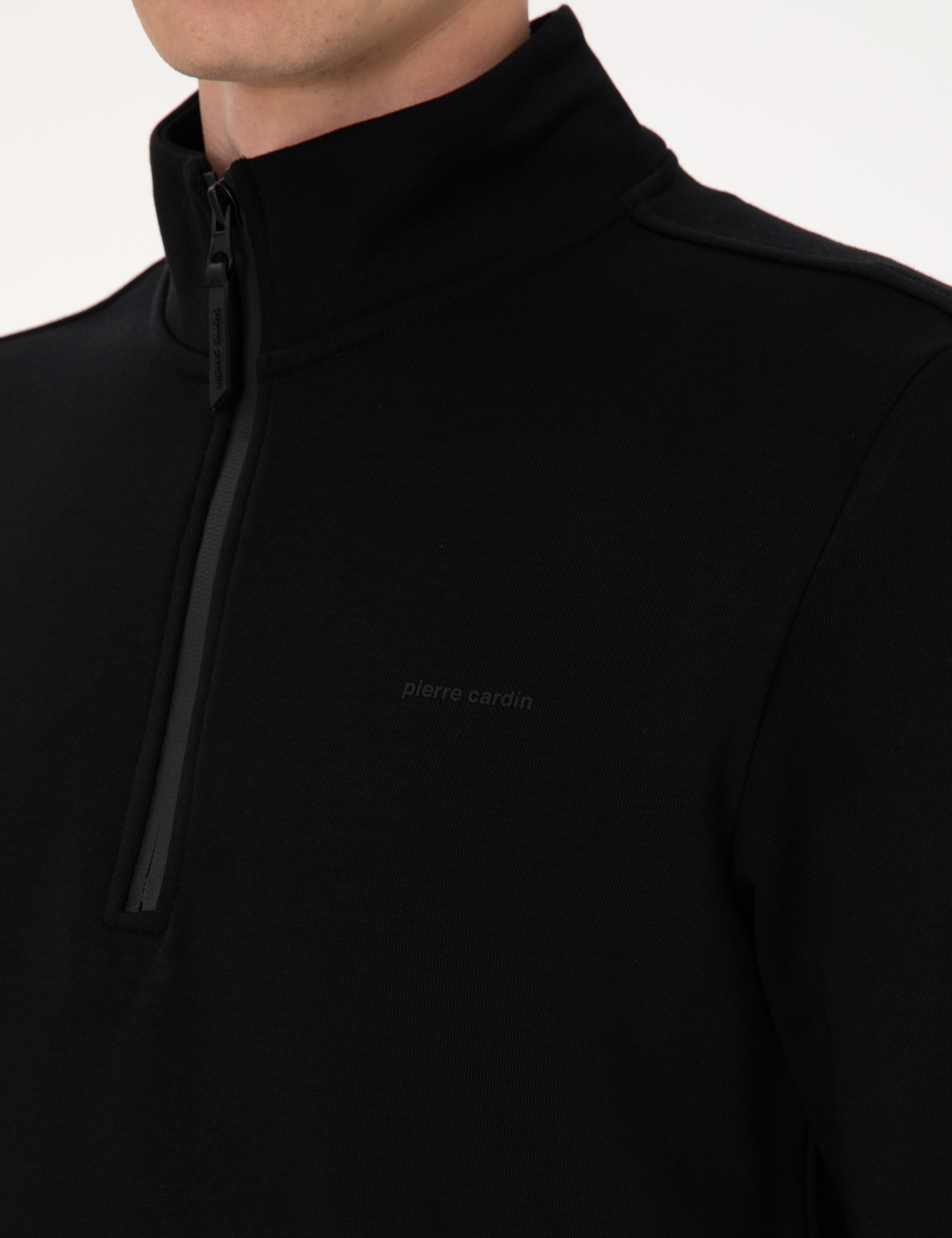 Siyah 3 İplik Regular Fit Fermuarlı Dik Yaka Basic Sweatshirt