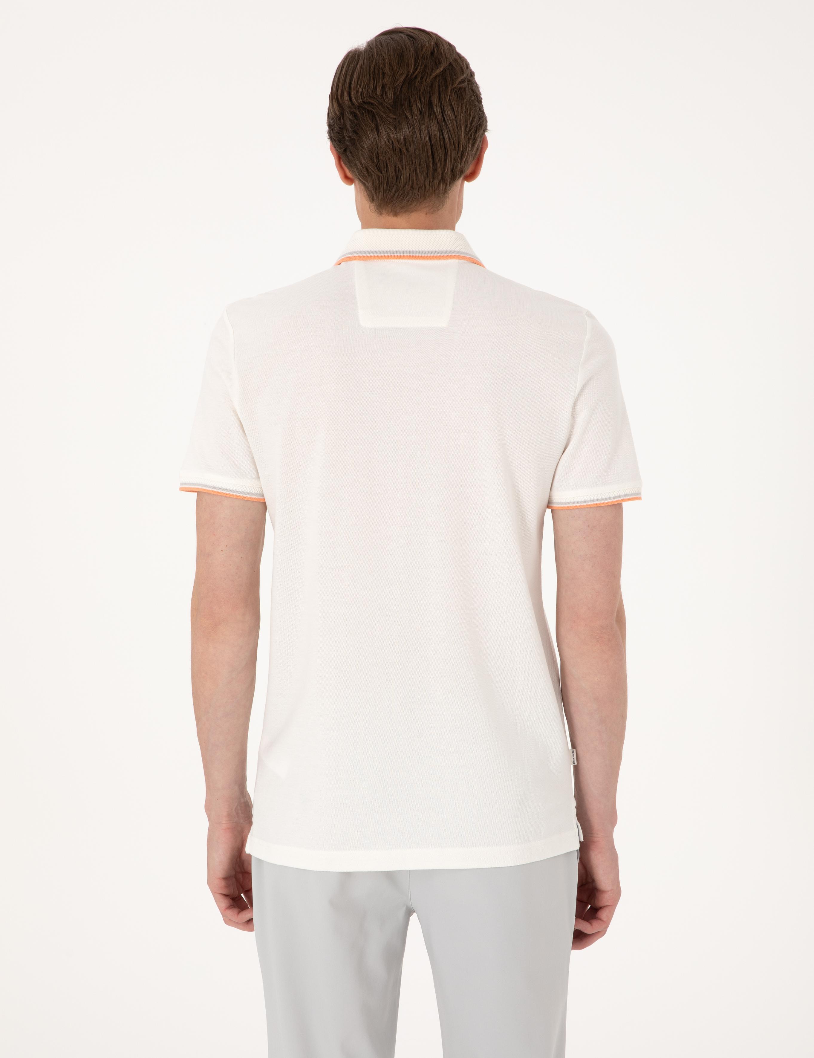 Ekru Slim Fit Tişört