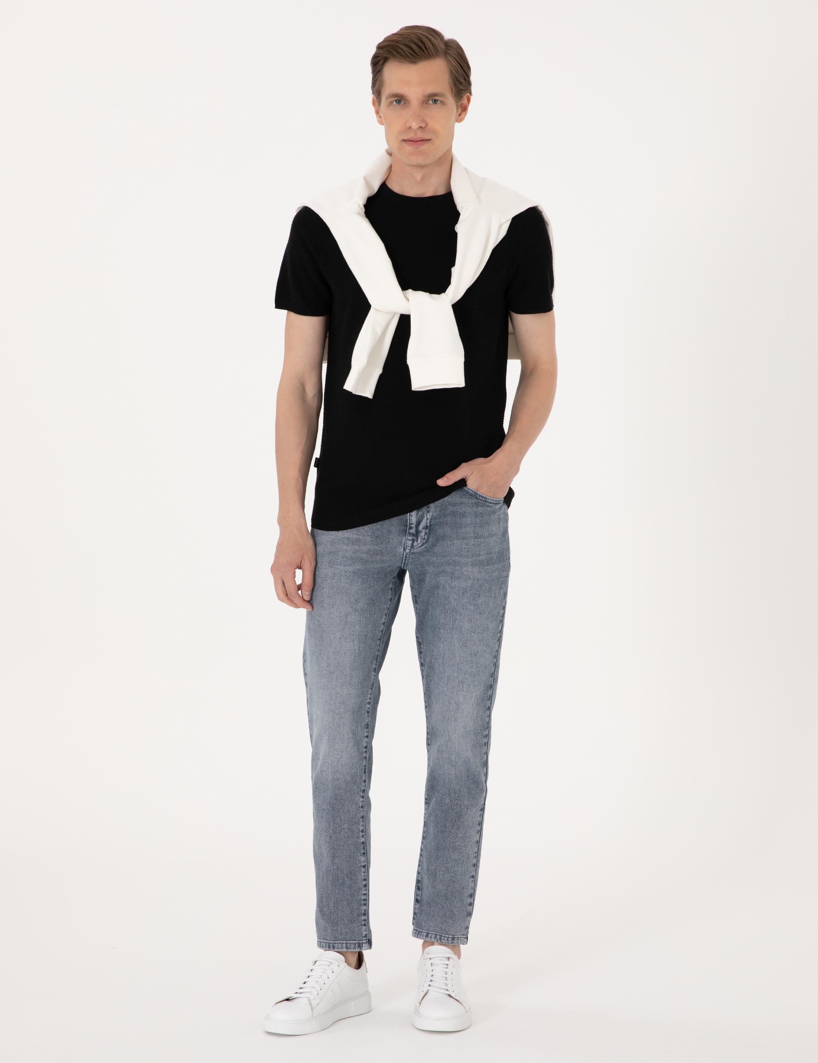 Siyah Slim Fit Keten Karışımlı Bisiklet Yaka Triko Tişört