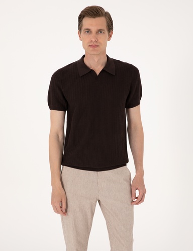 Kahverengi Slim Fit Keten Karışımlı Apaş Yaka Triko Tişört