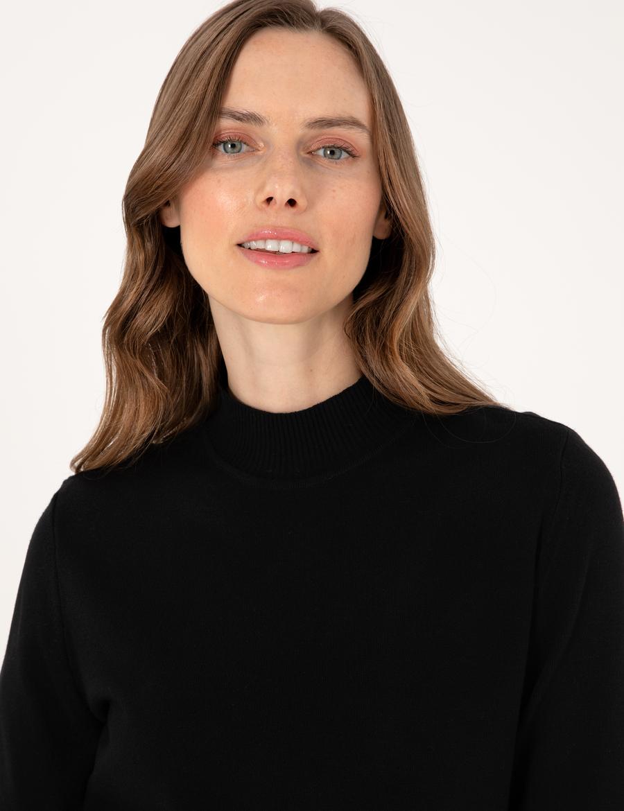 Siyah Slim Fit Yarım Balıkçı Basic Kazak