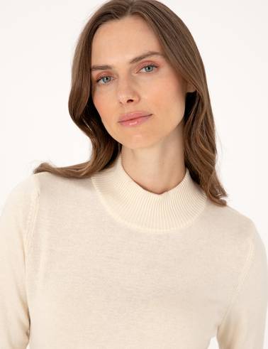Ekru Slim Fit Yarım Balıkçı Basic Kazak