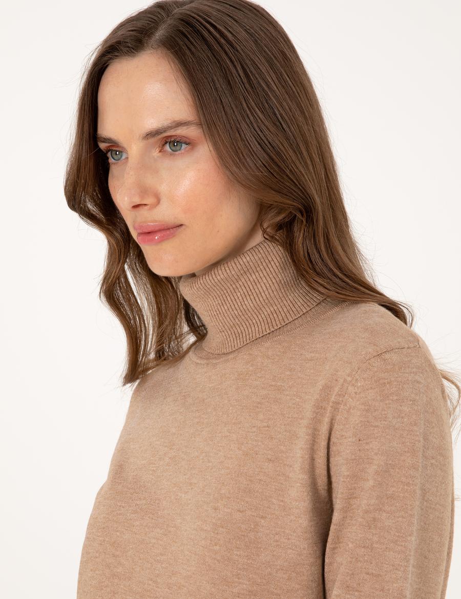 Bej Slim Fit Balıkçı Yaka Basic Kazak