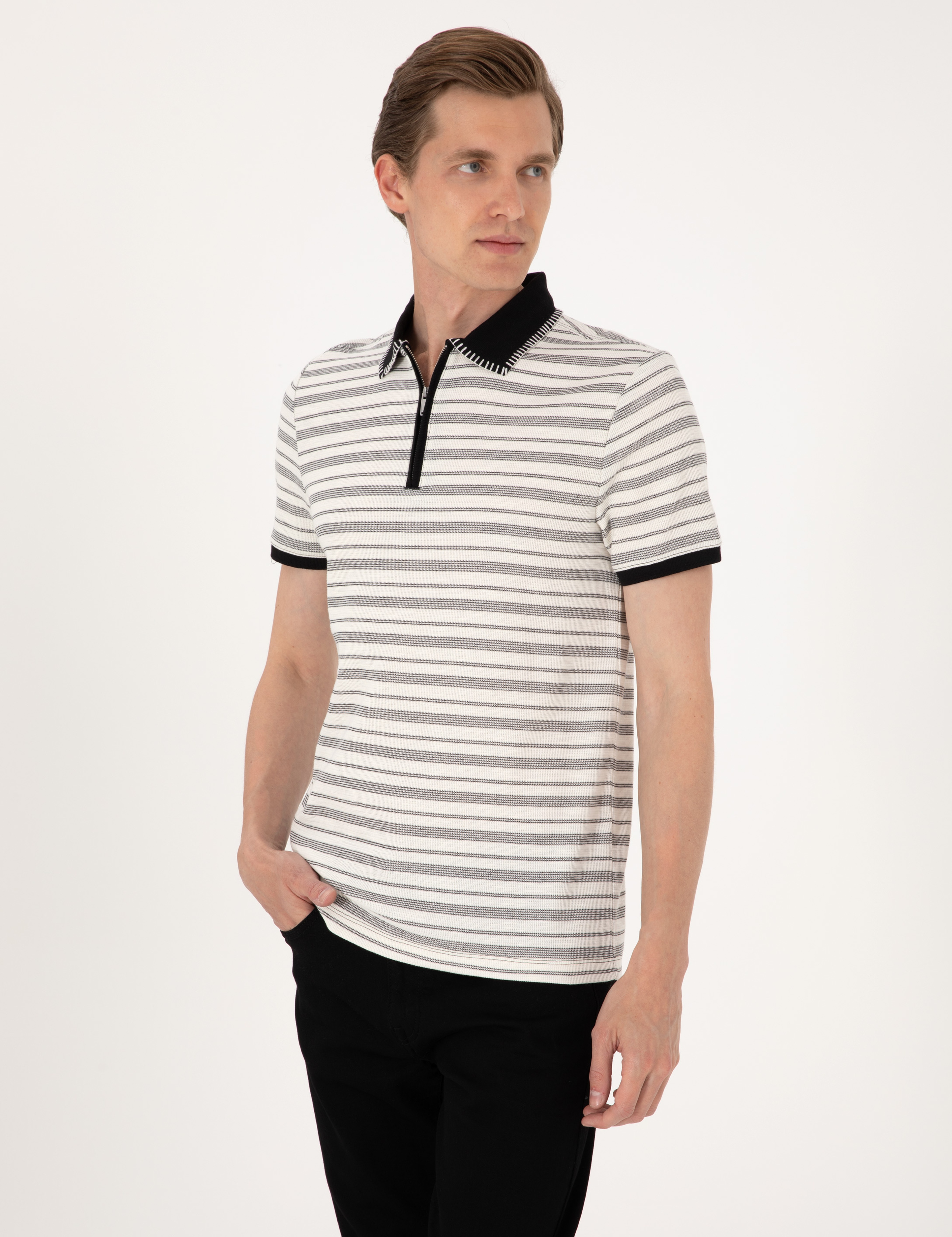 Bej Slim Fit Tişört - Image 3
