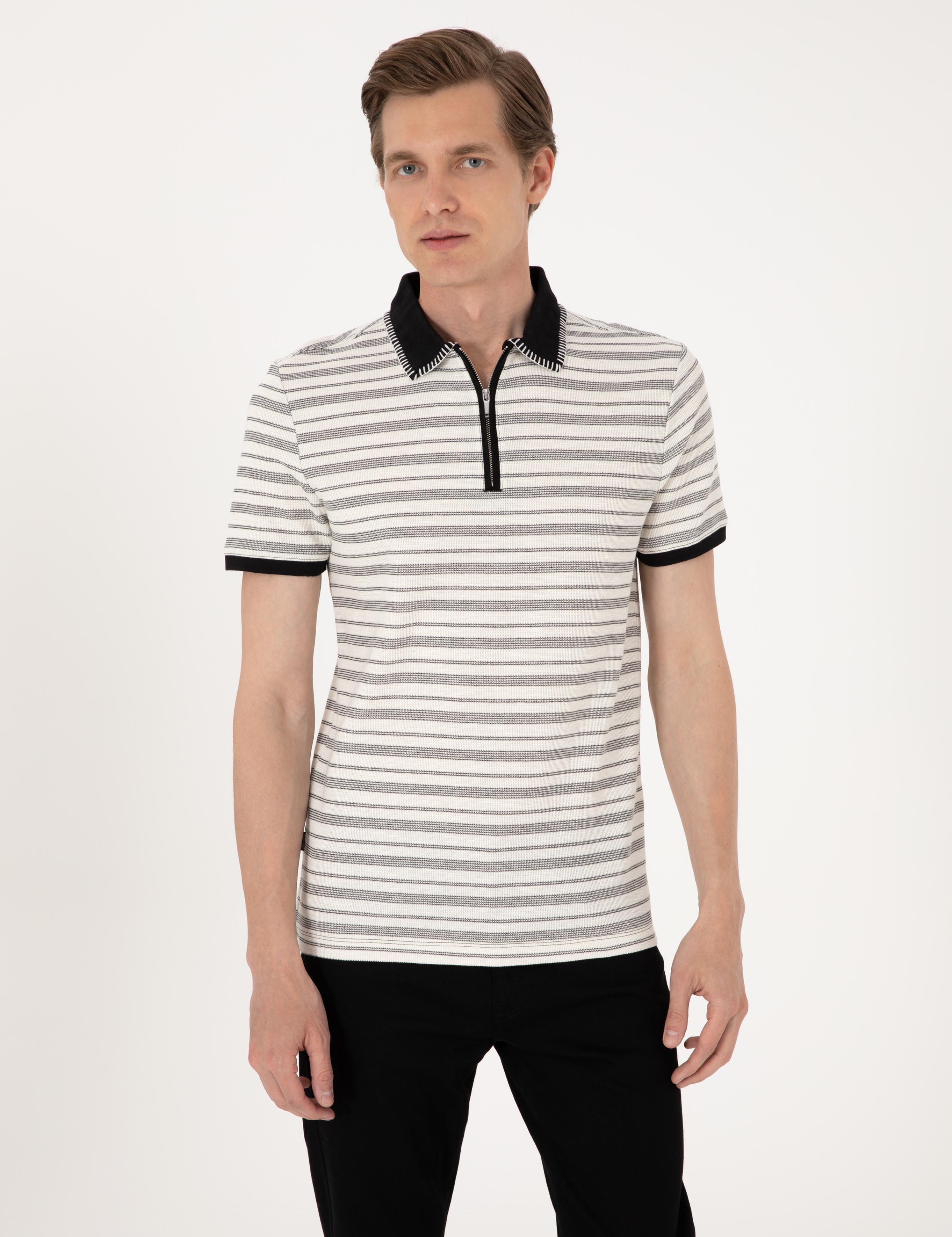 Bej Slim Fit Tişört