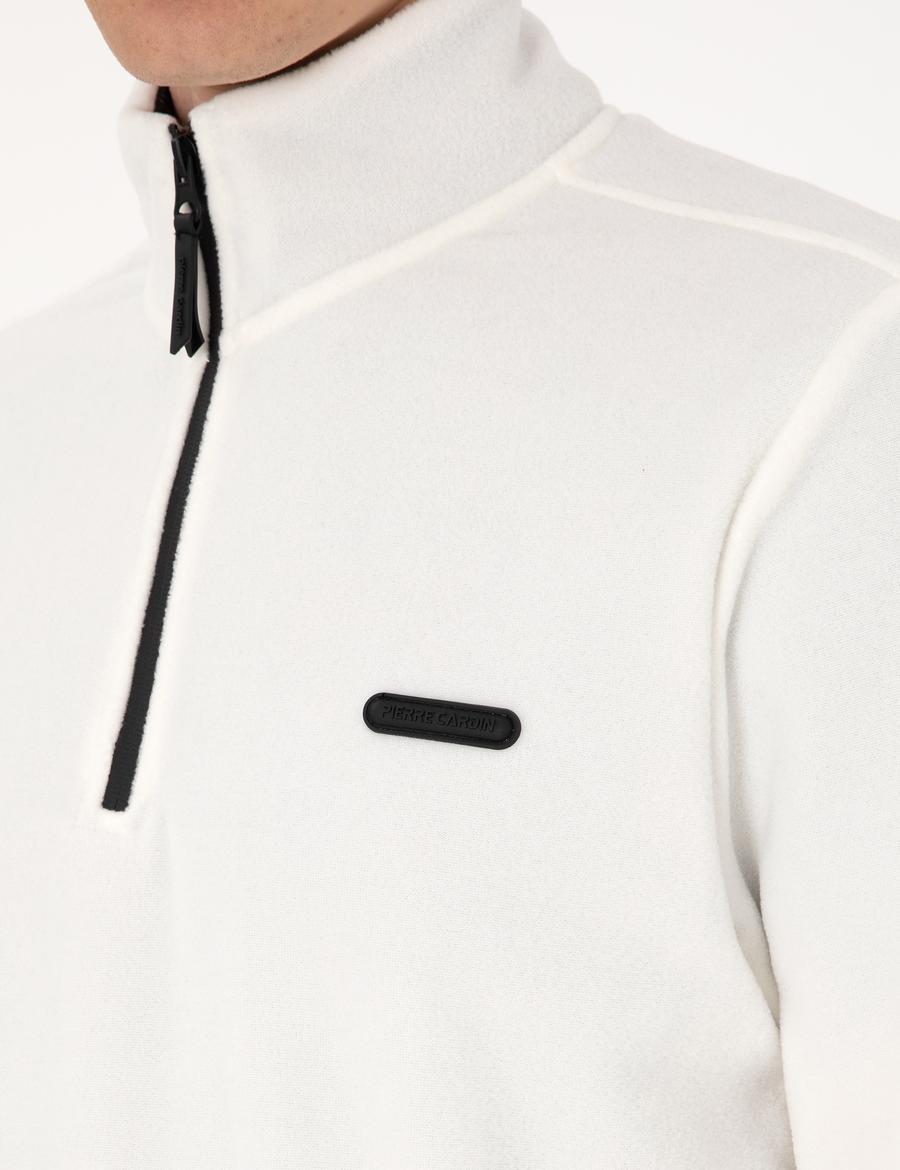 Beyaz Regular Fit Yarım Fermuarlı Polar Sweatshirt