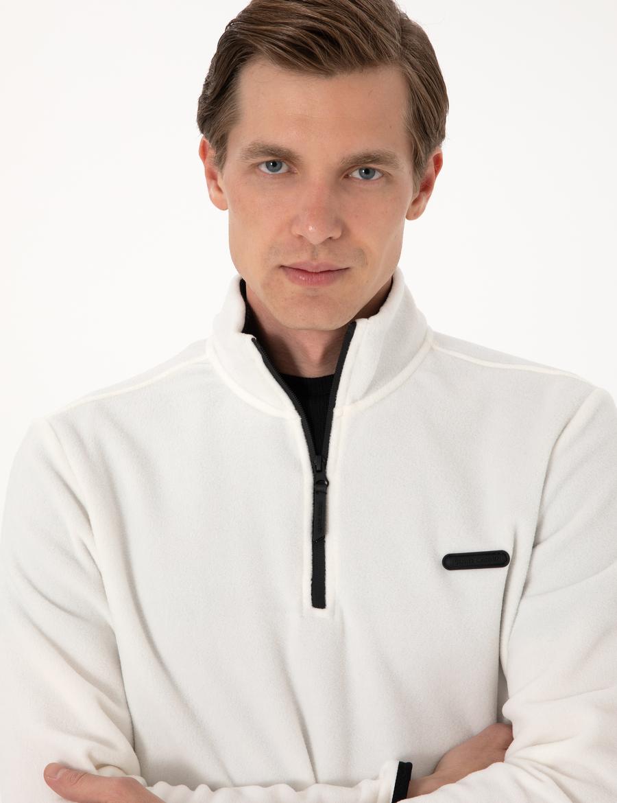 Beyaz Regular Fit Yarım Fermuarlı Polar Sweatshirt