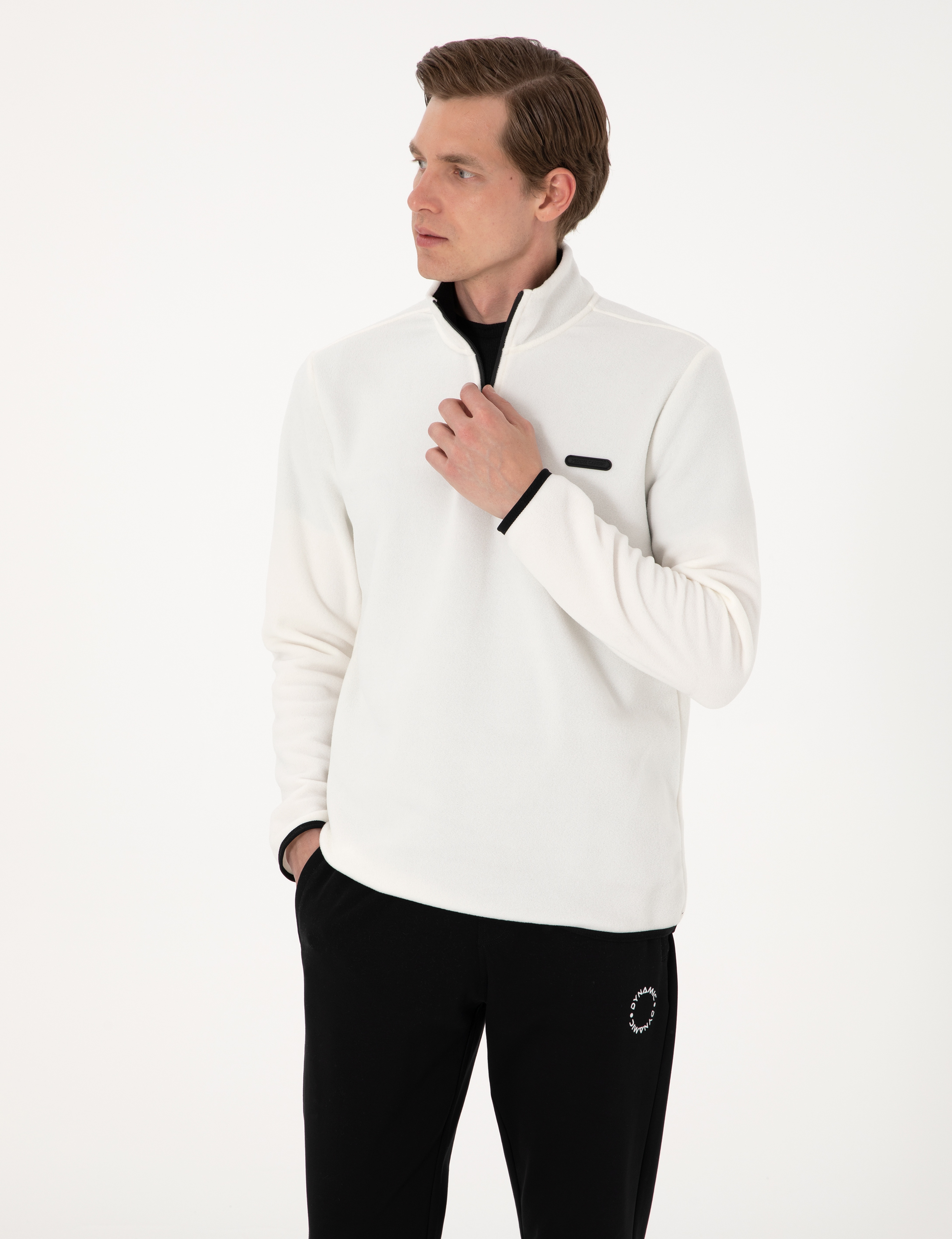 Beyaz Regular Fit Yarım Fermuarlı Polar Sweatshirt