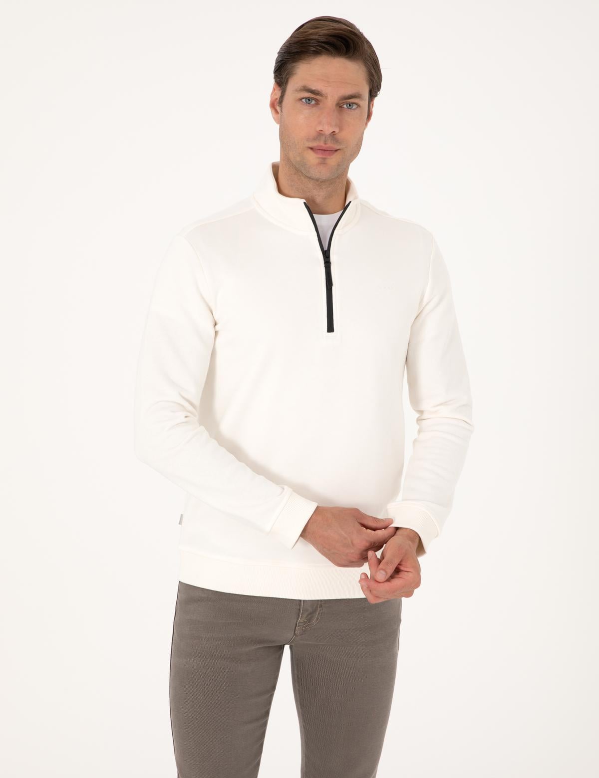 Ekru 3 İplik Regular Fit Fermuarlı Dik Yaka Basic Sweatshirt