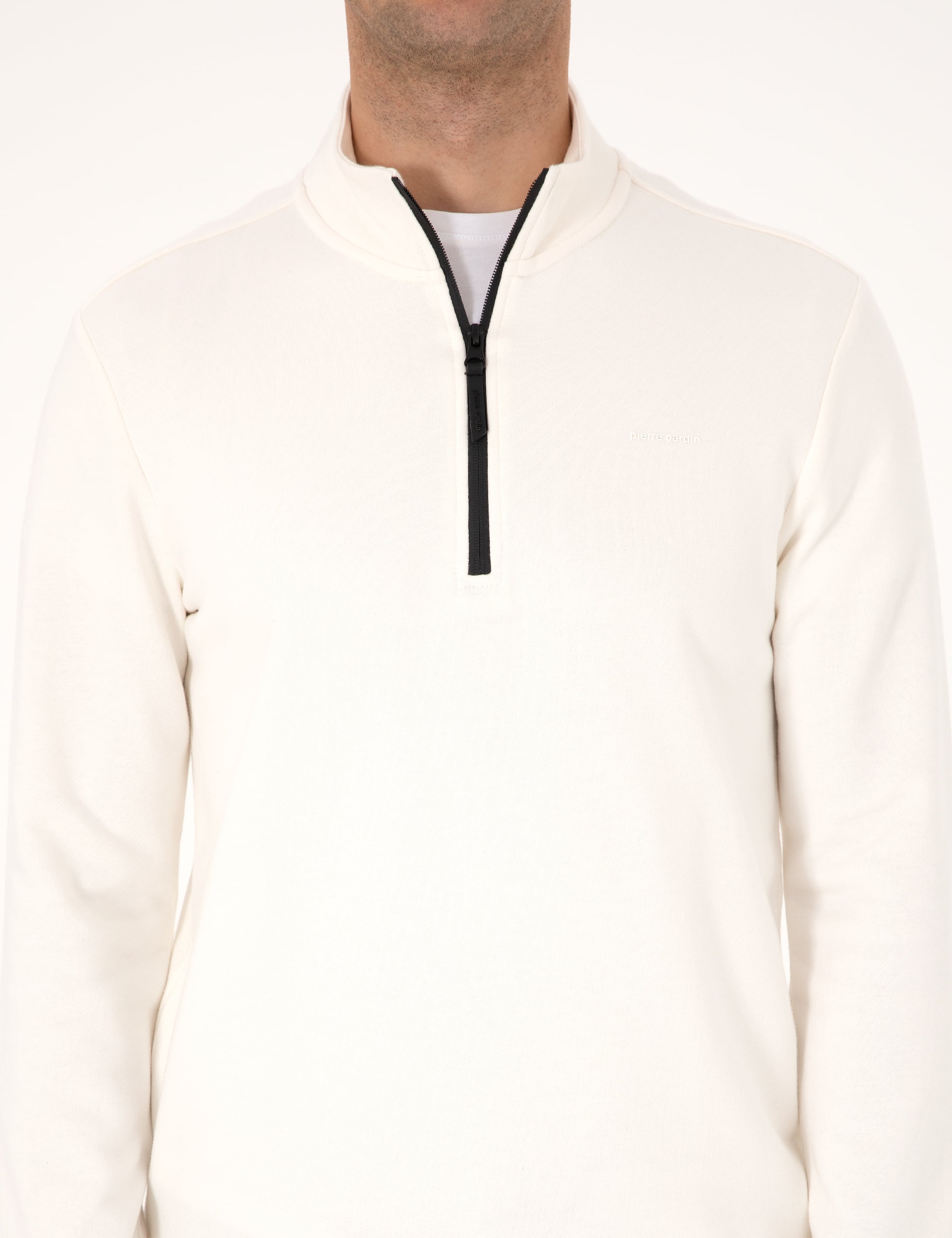 Ekru 3 İplik Regular Fit Fermuarlı Dik Yaka Basic Sweatshirt
