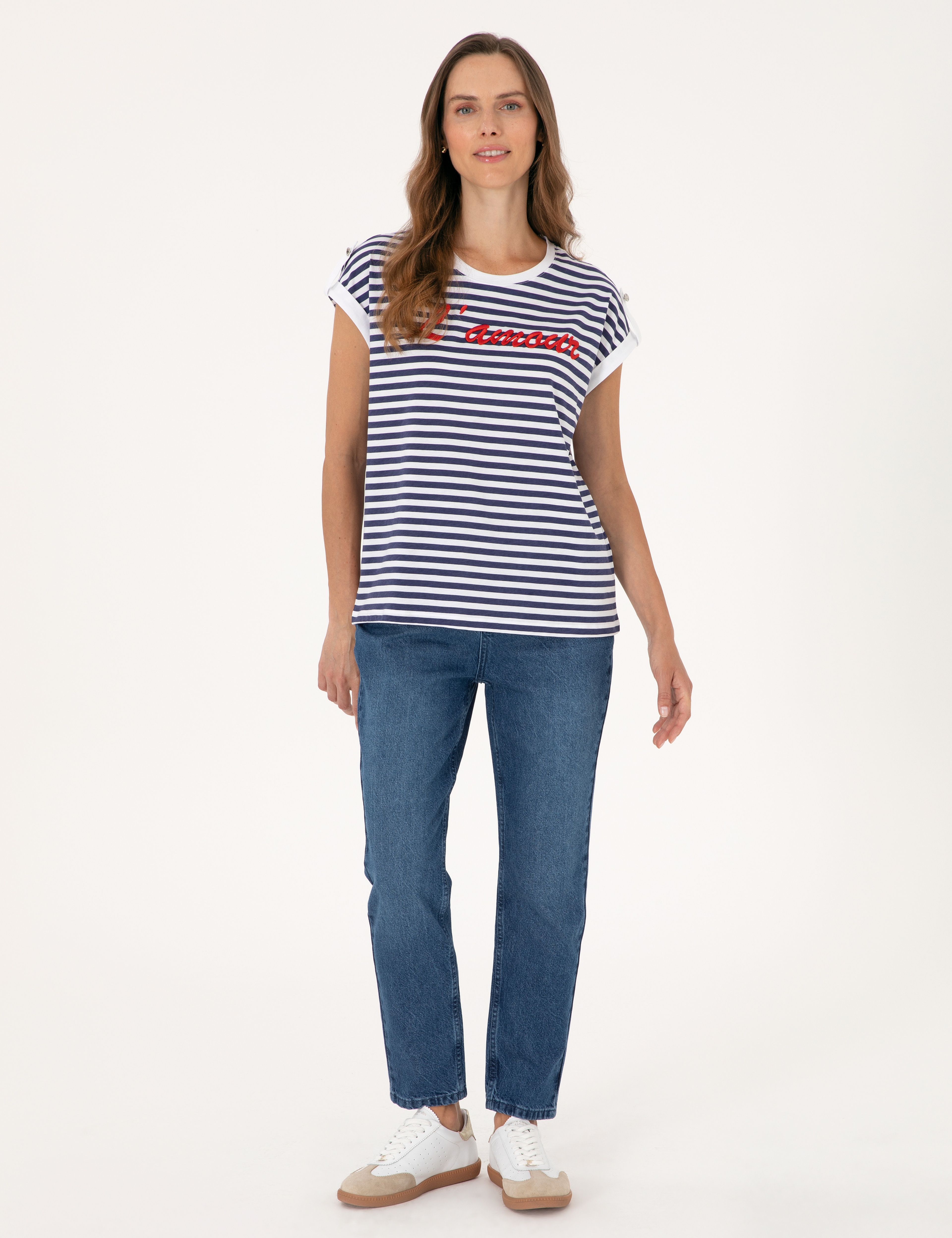 Beyaz Comfort Fit Tişört - Image 4