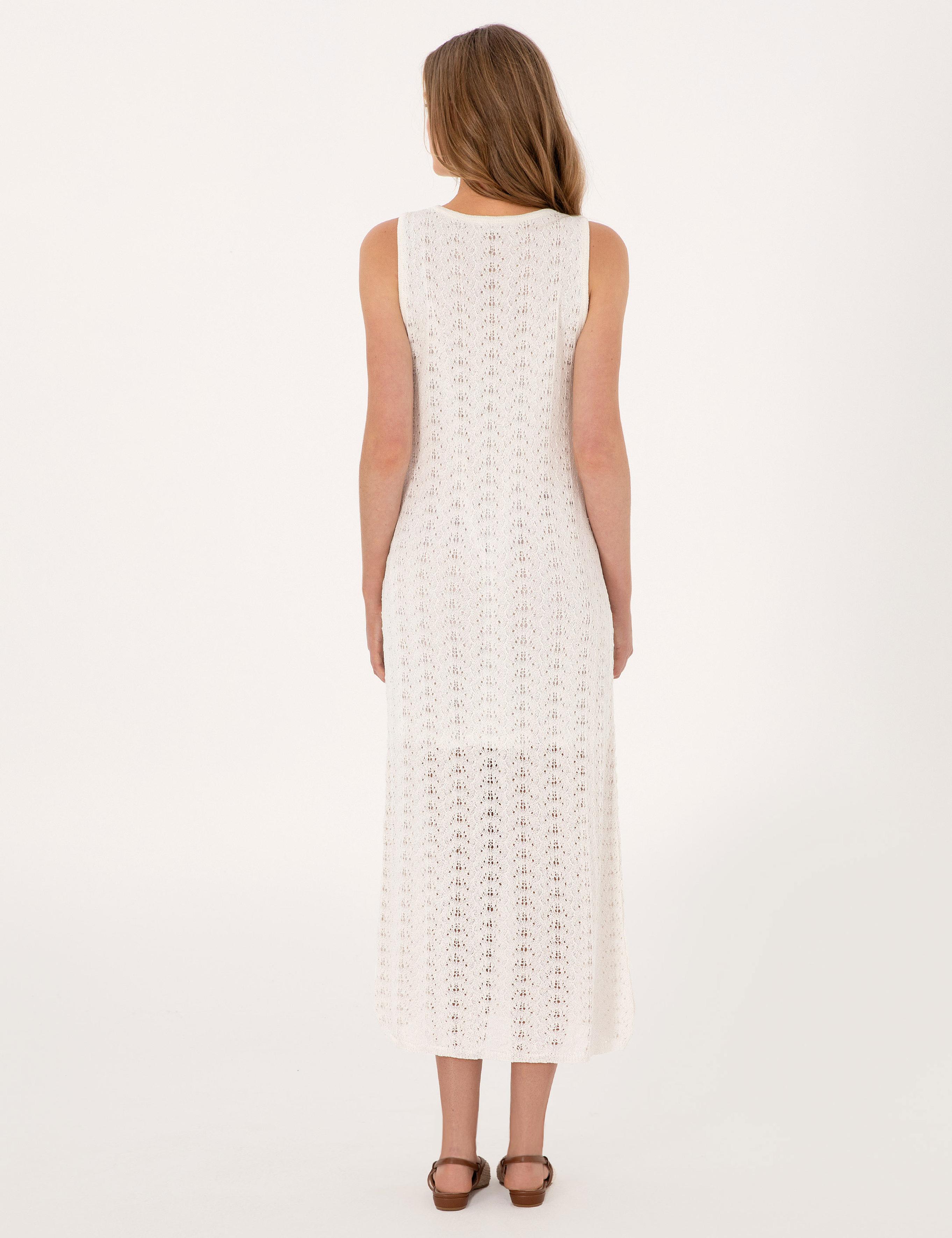 Beyaz A Kesim Triko Elbise