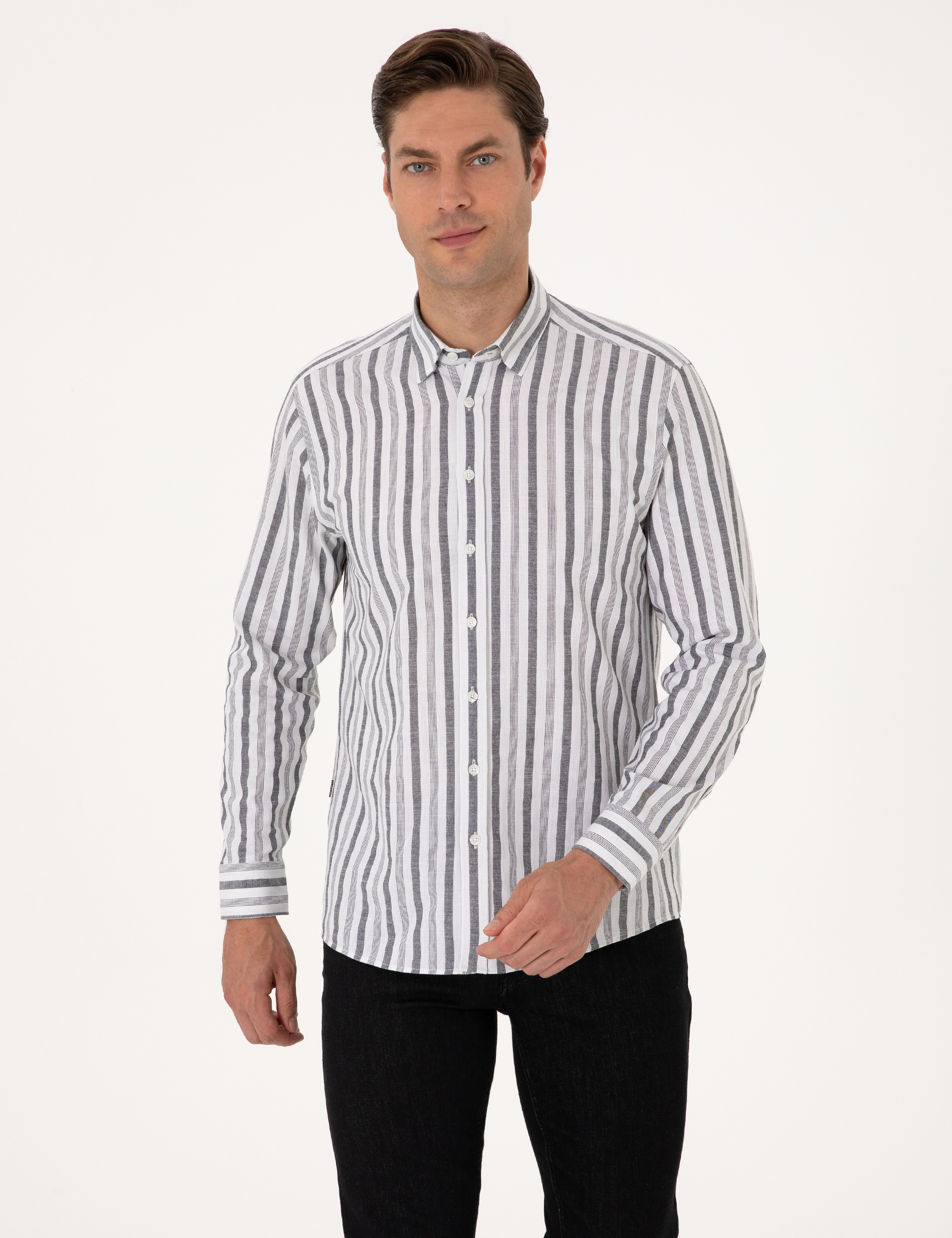 Siyah Regular Fit Çizgili Uzun Kollu Gömlek - Image 1