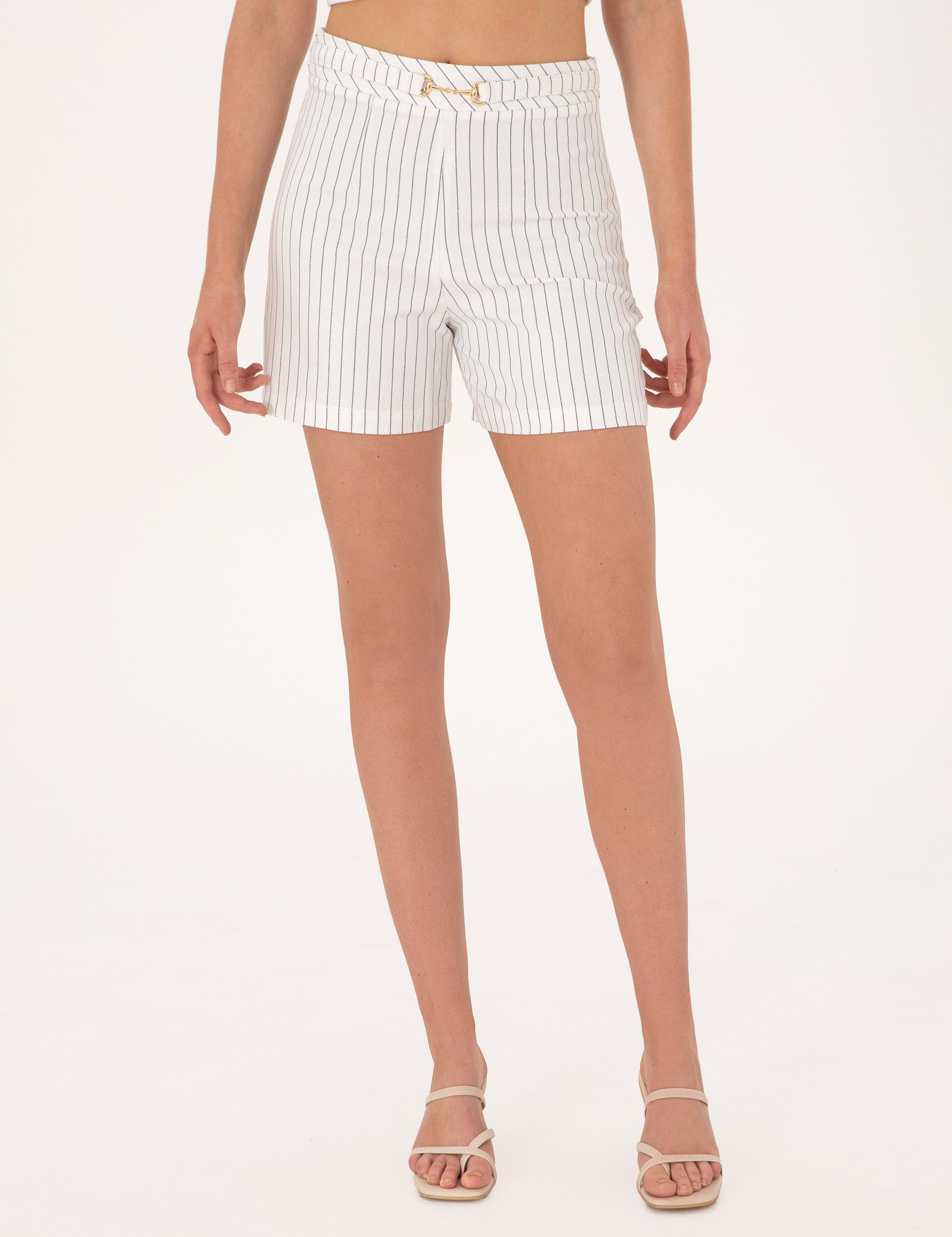 Ekru Regular Fit Bermuda Şort