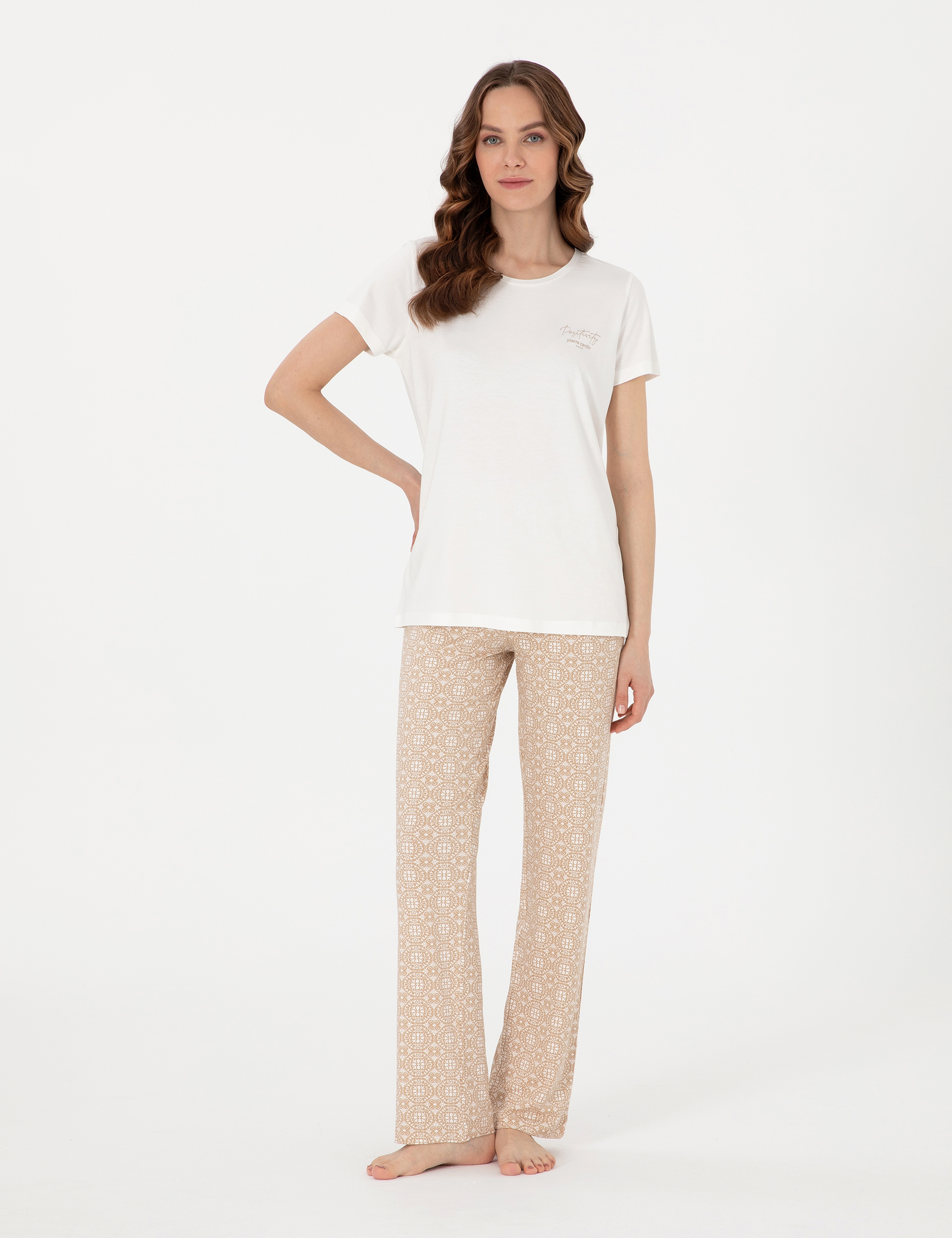 Beyaz Kısakollu Pijama Takımı - Image 1