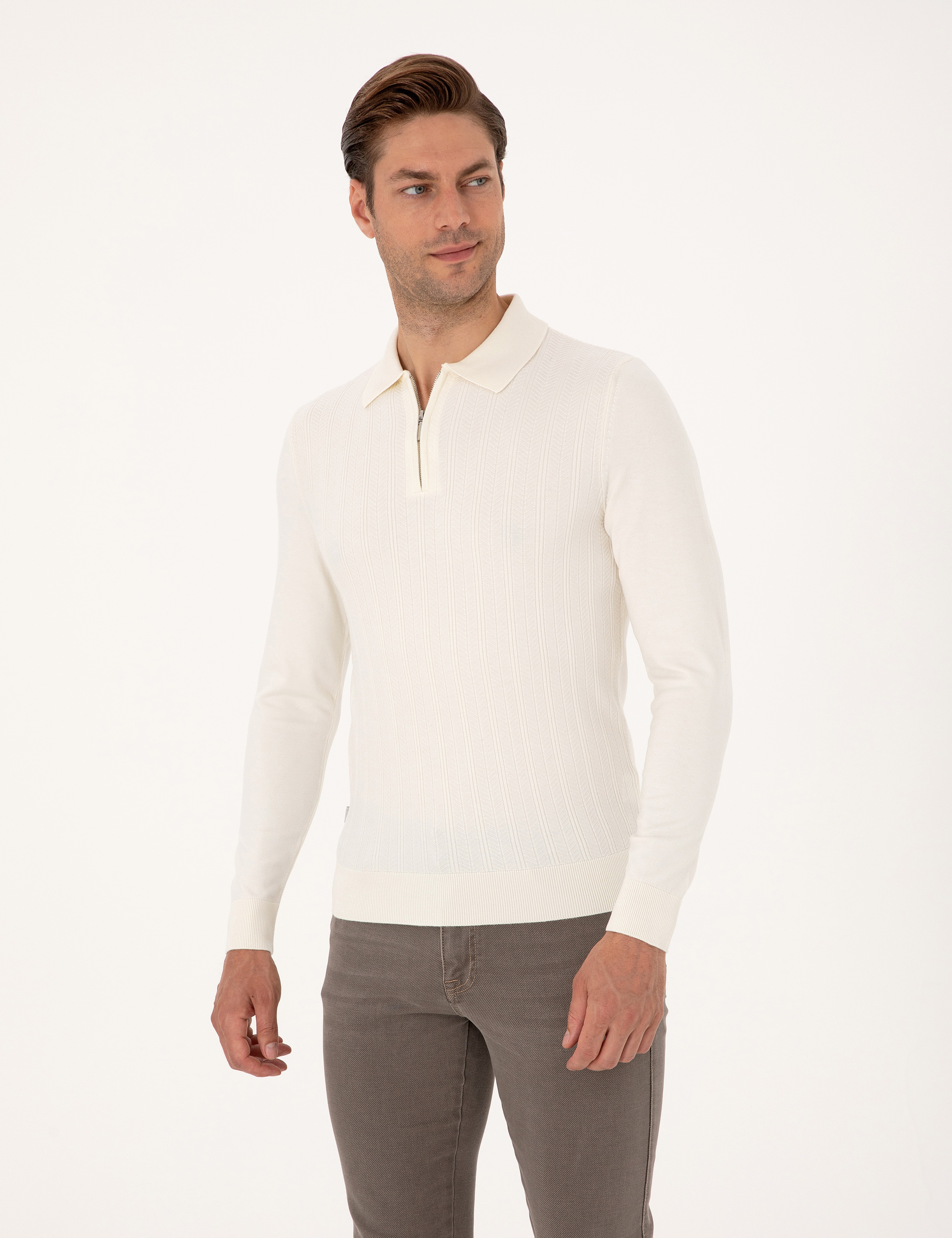 Ekru Regular Fit Polo Yaka Fermuarlı Triko Kazak - Image 1