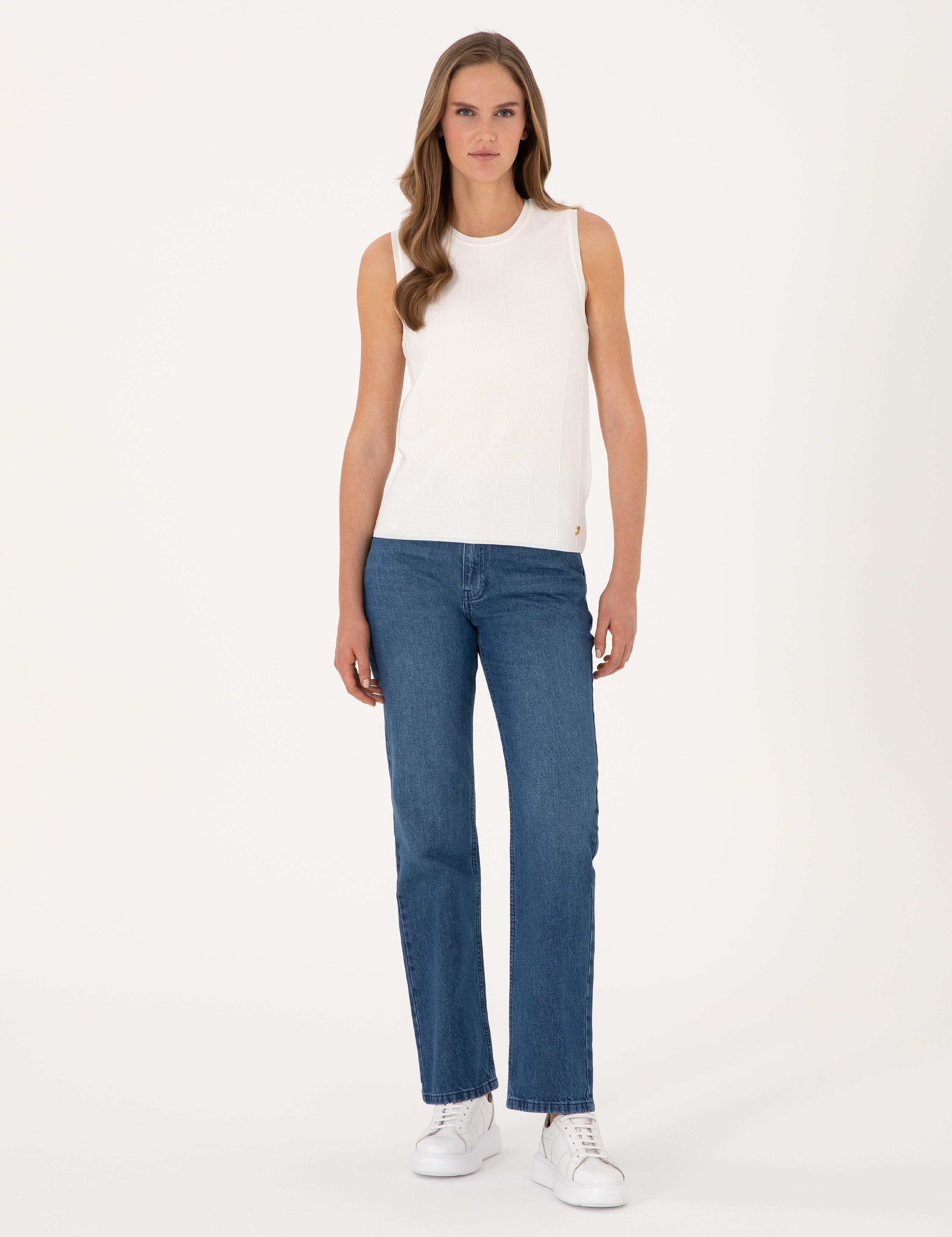 Beyaz Slim Fit Kazak