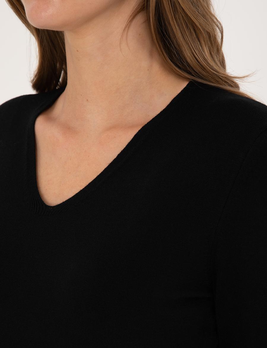 Siyah Slim Fit V Yaka Basic Kazak