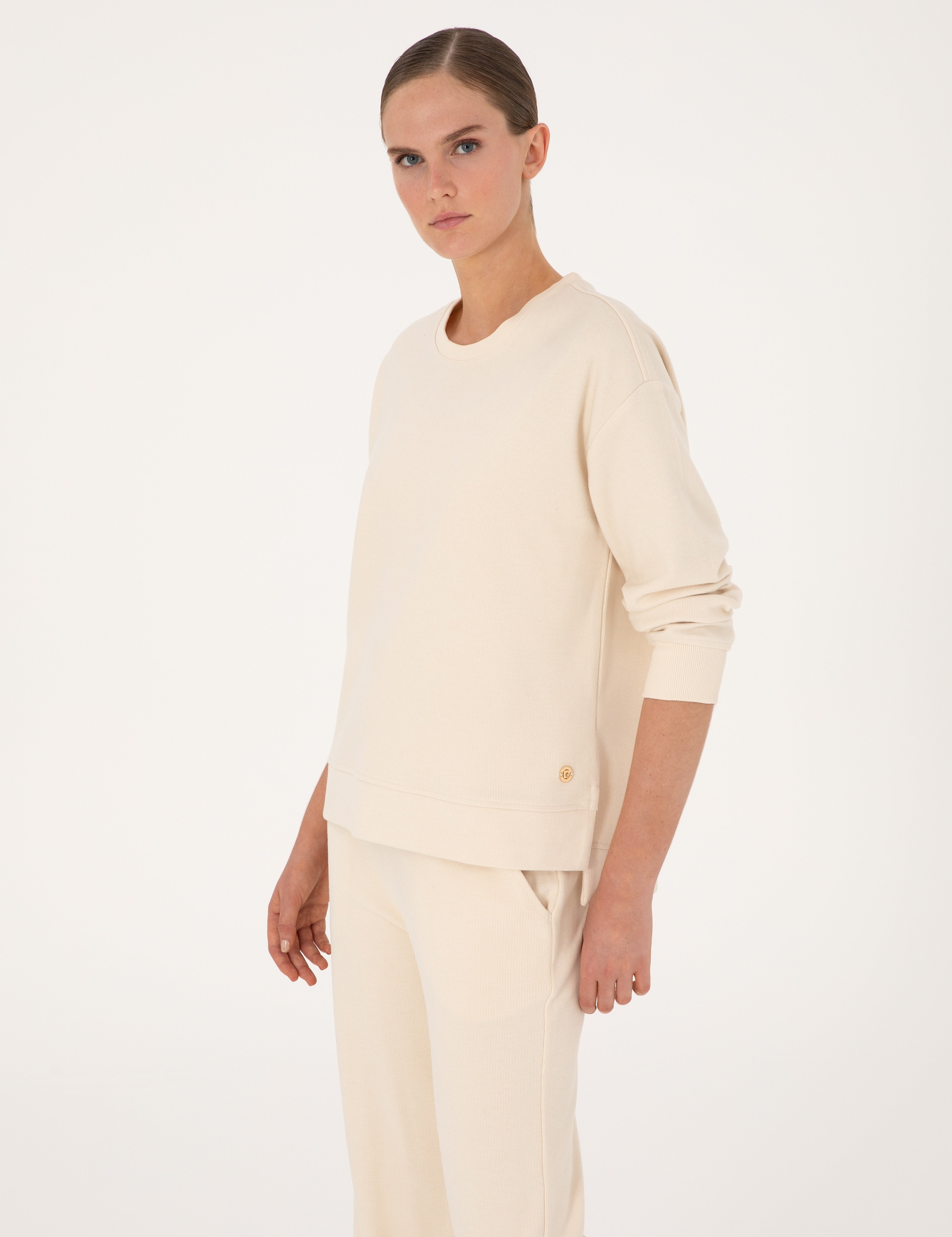 Ekru Oversize Yumuşak Dokulu Sweatshirt - Image 3