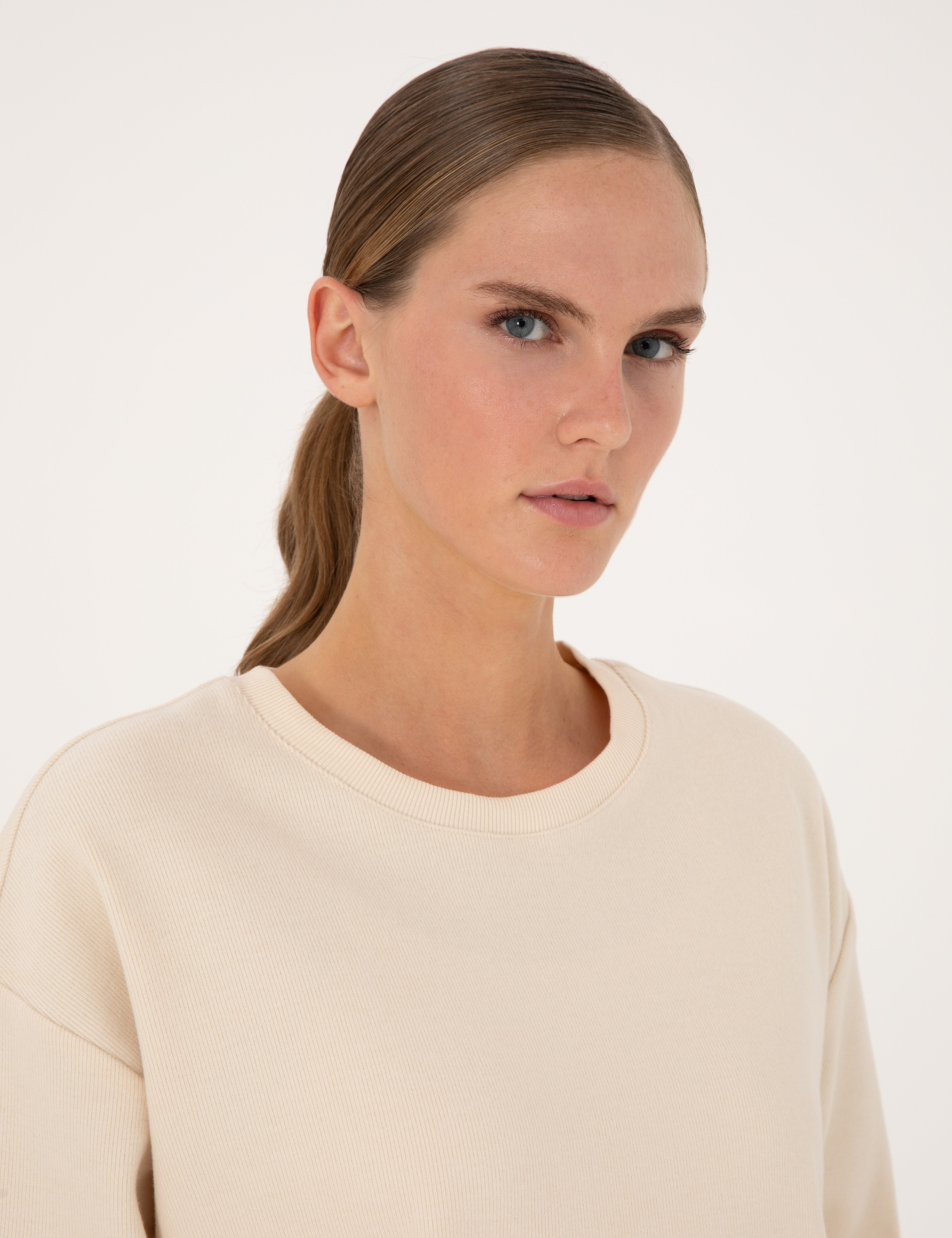 Ekru Oversize Yumuşak Dokulu Sweatshirt