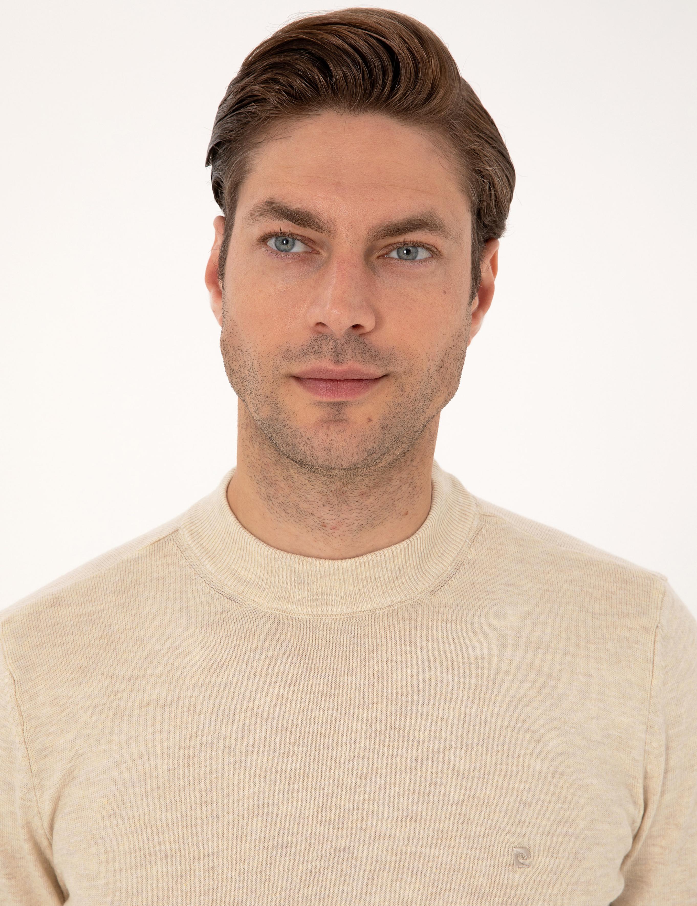 Krem Melanj Slim Fit Çeyrek Yaka Basic Triko Kazak