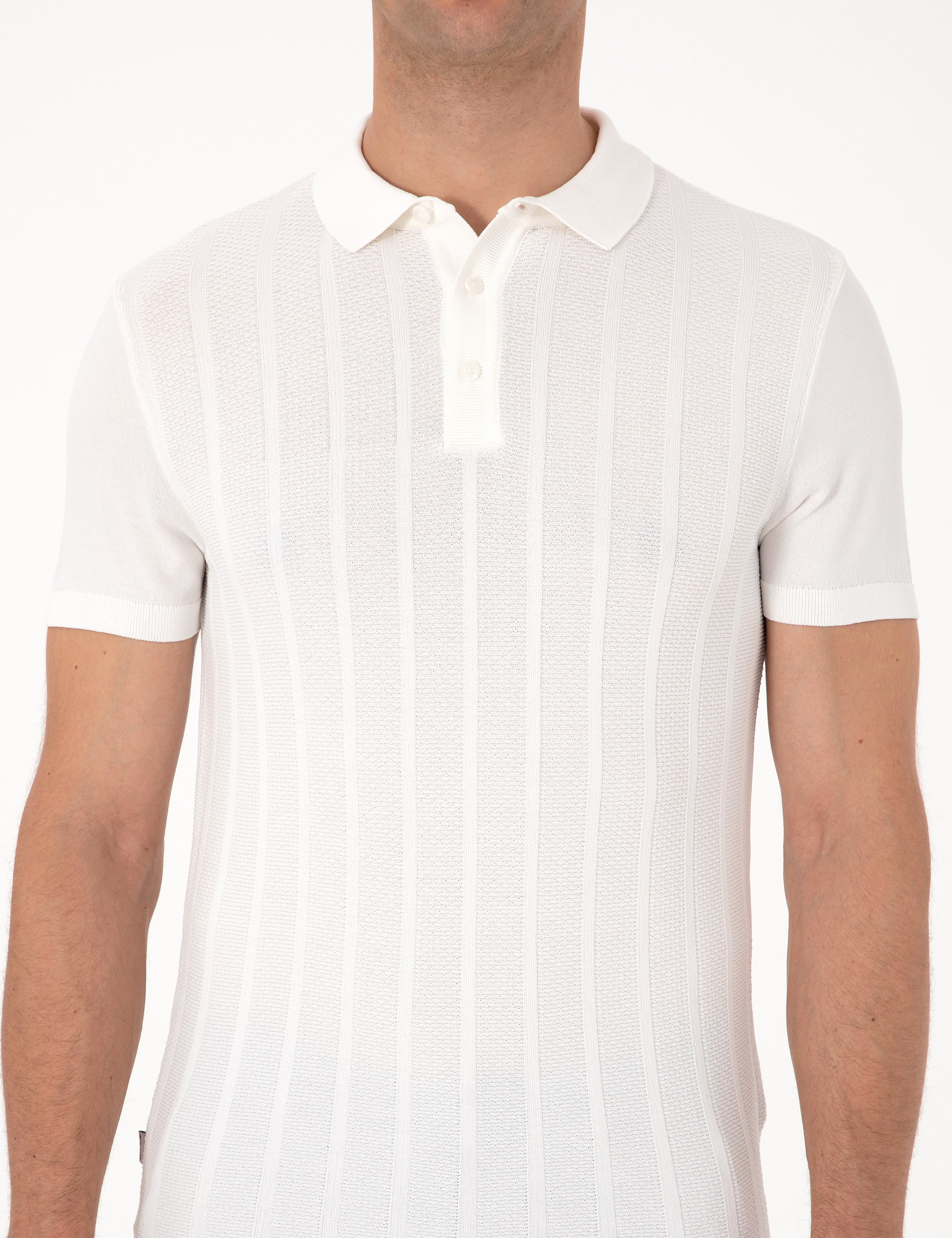 Ekru Slim Fit Polo Yaka Düğmeli Triko Tişört