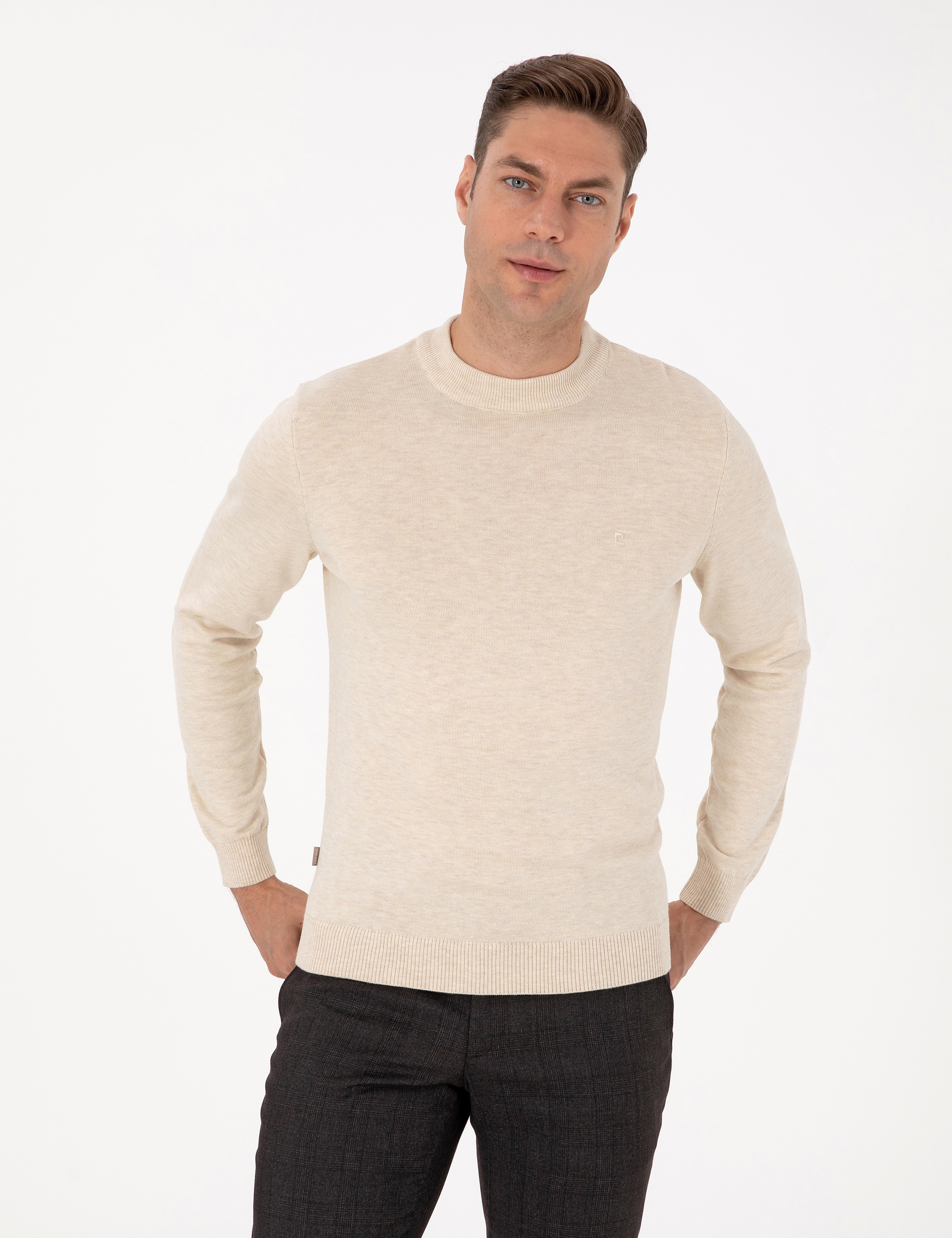 Krem Melanj Slim Fit Çeyrek Yaka Basic Triko Kazak