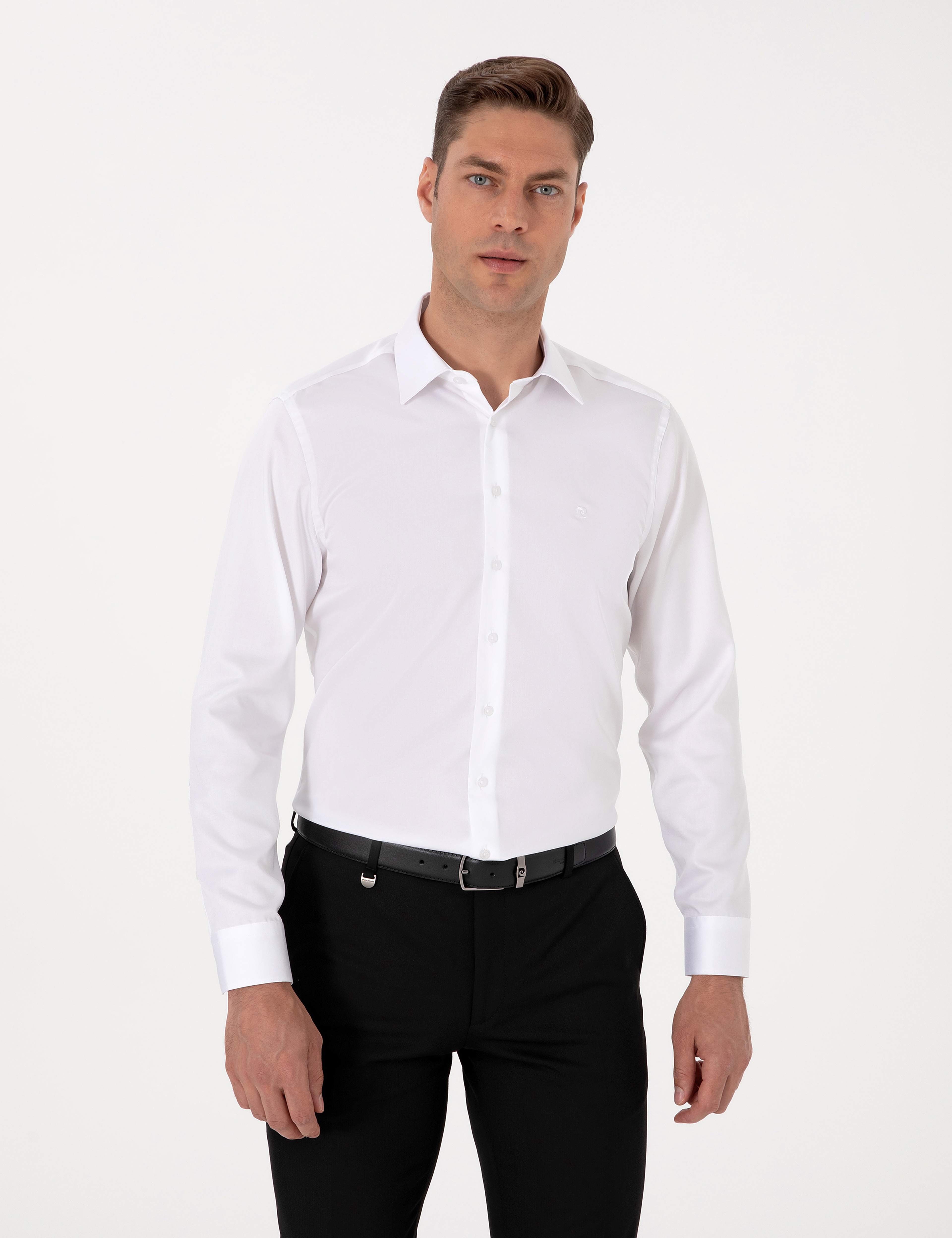 Beyaz Non İron Kolay Ütülenebilir Slim Fit Uzun Kollu Basic Gömlek