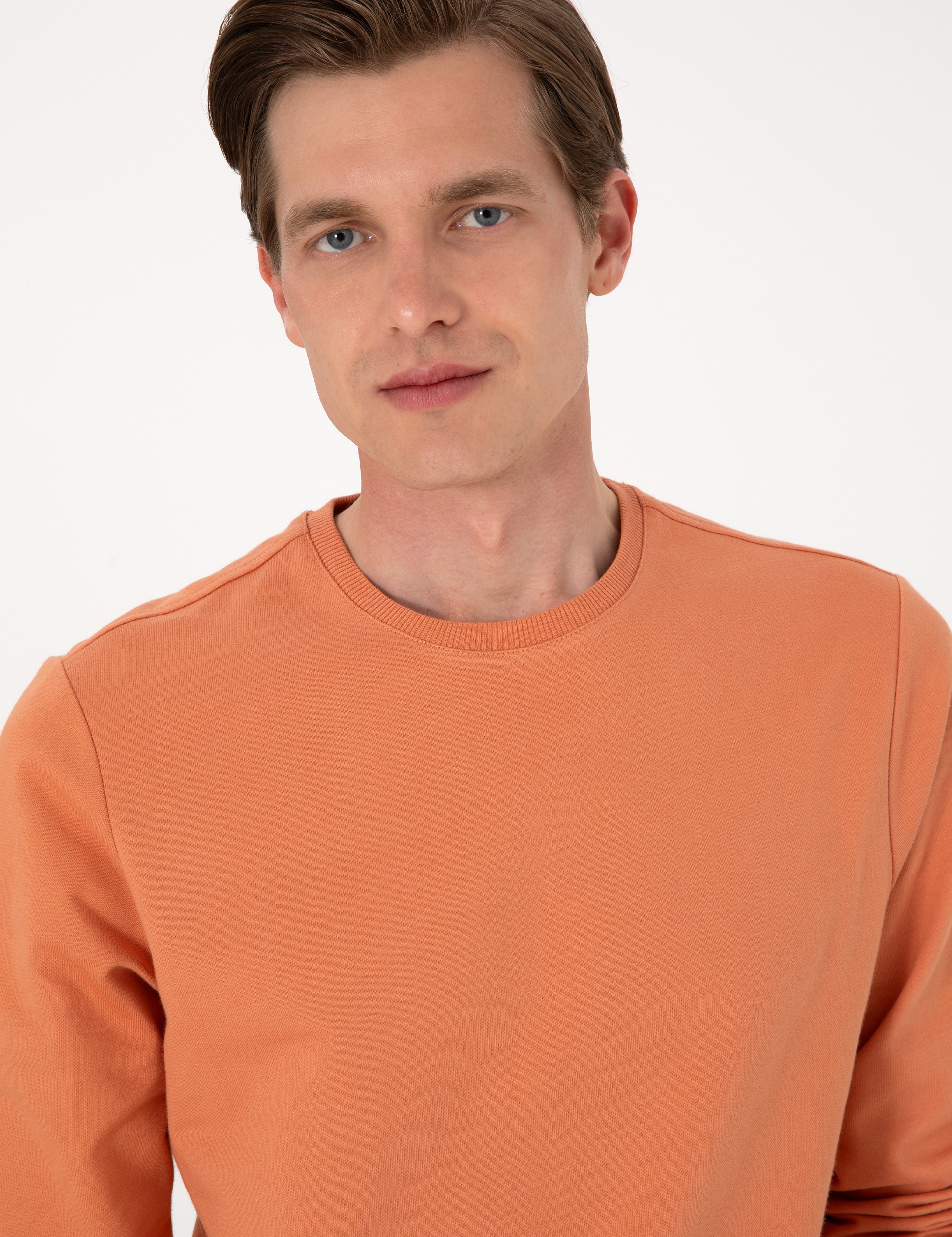 Somon 2 İplik Regular Fit Bisiklet Yaka Basic Sweatshirt - Image 2