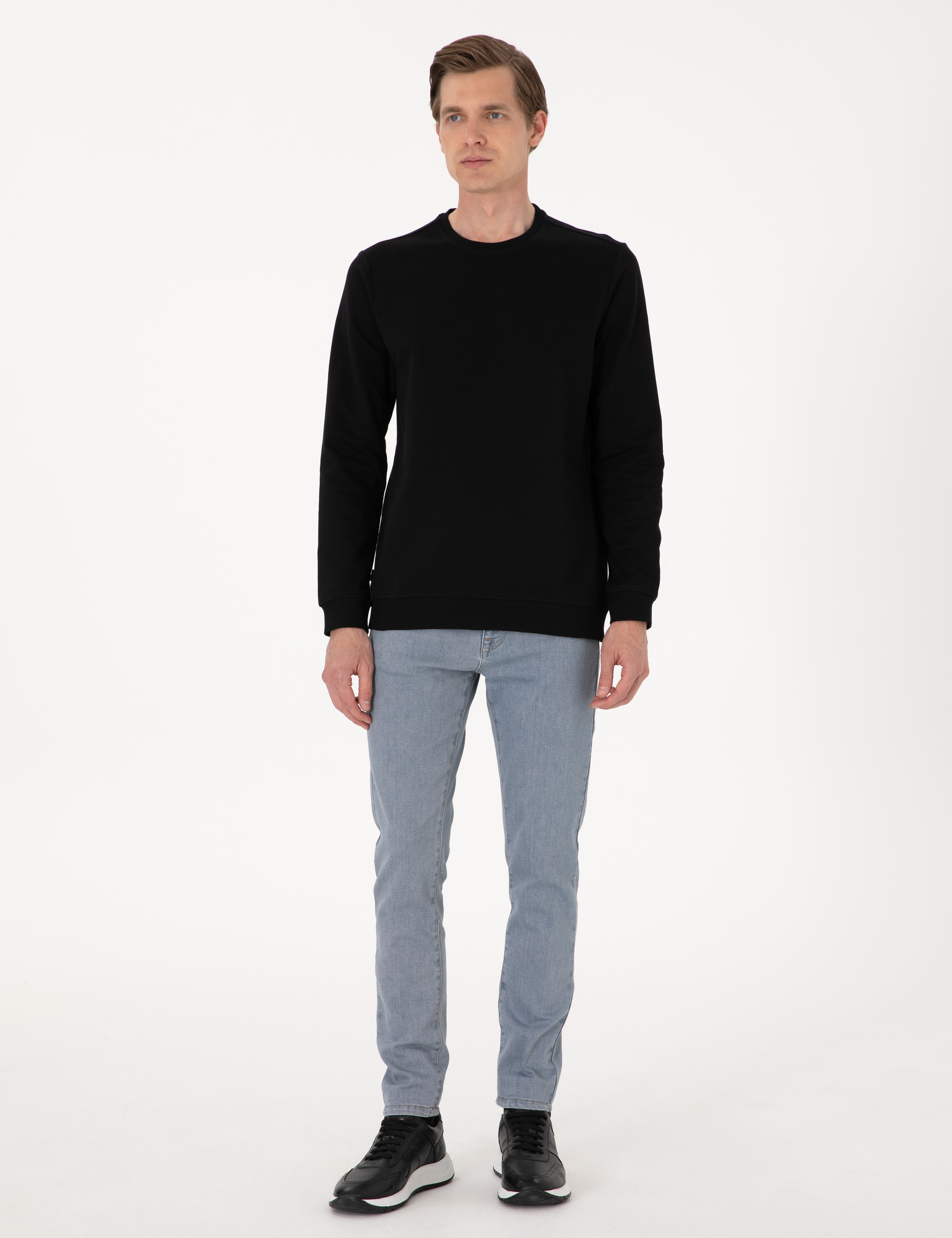 Siyah 2 İplik Regular Fit Bisiklet Yaka Basic Sweatshirt