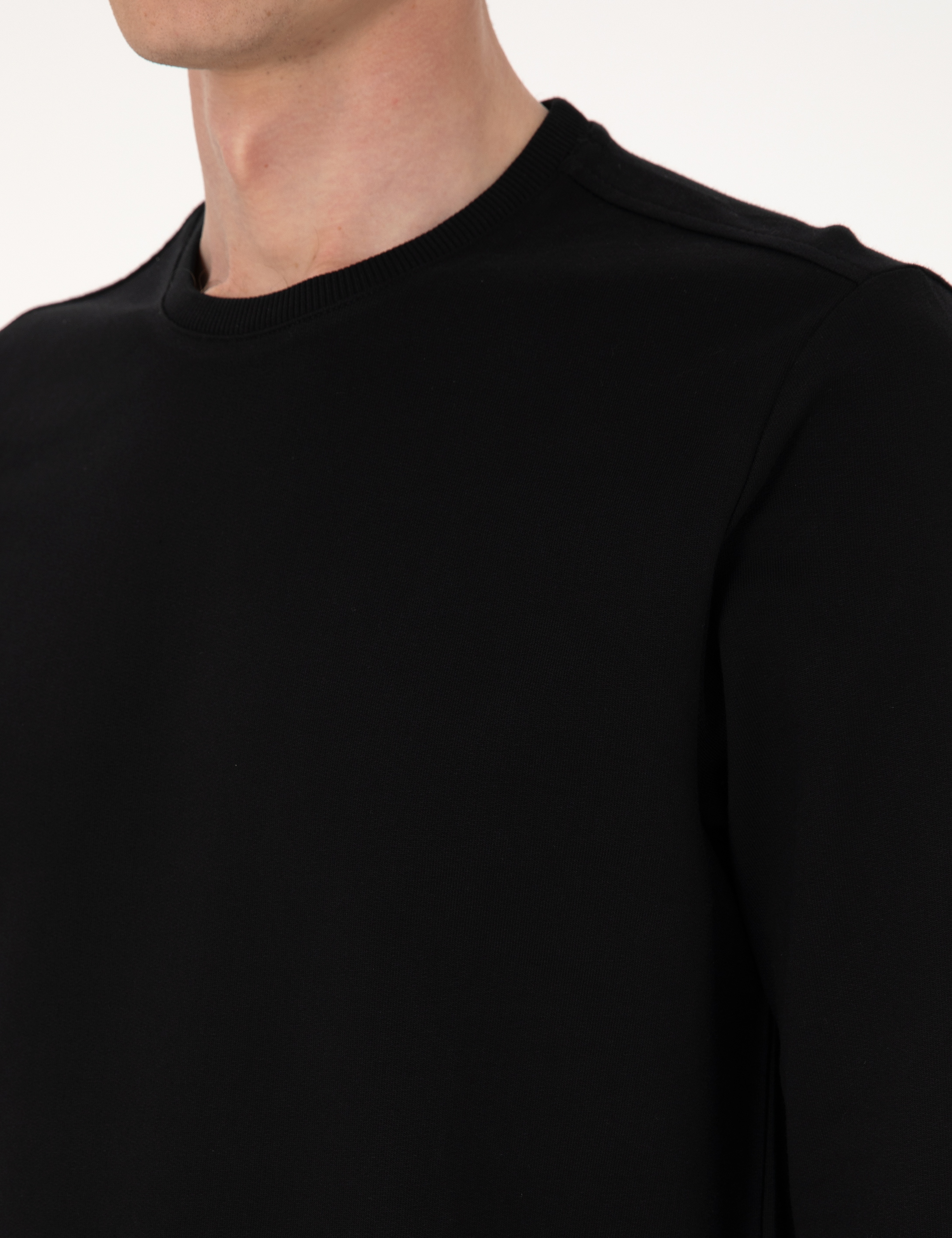 Siyah 2 İplik Regular Fit Bisiklet Yaka Basic Sweatshirt - Image 7