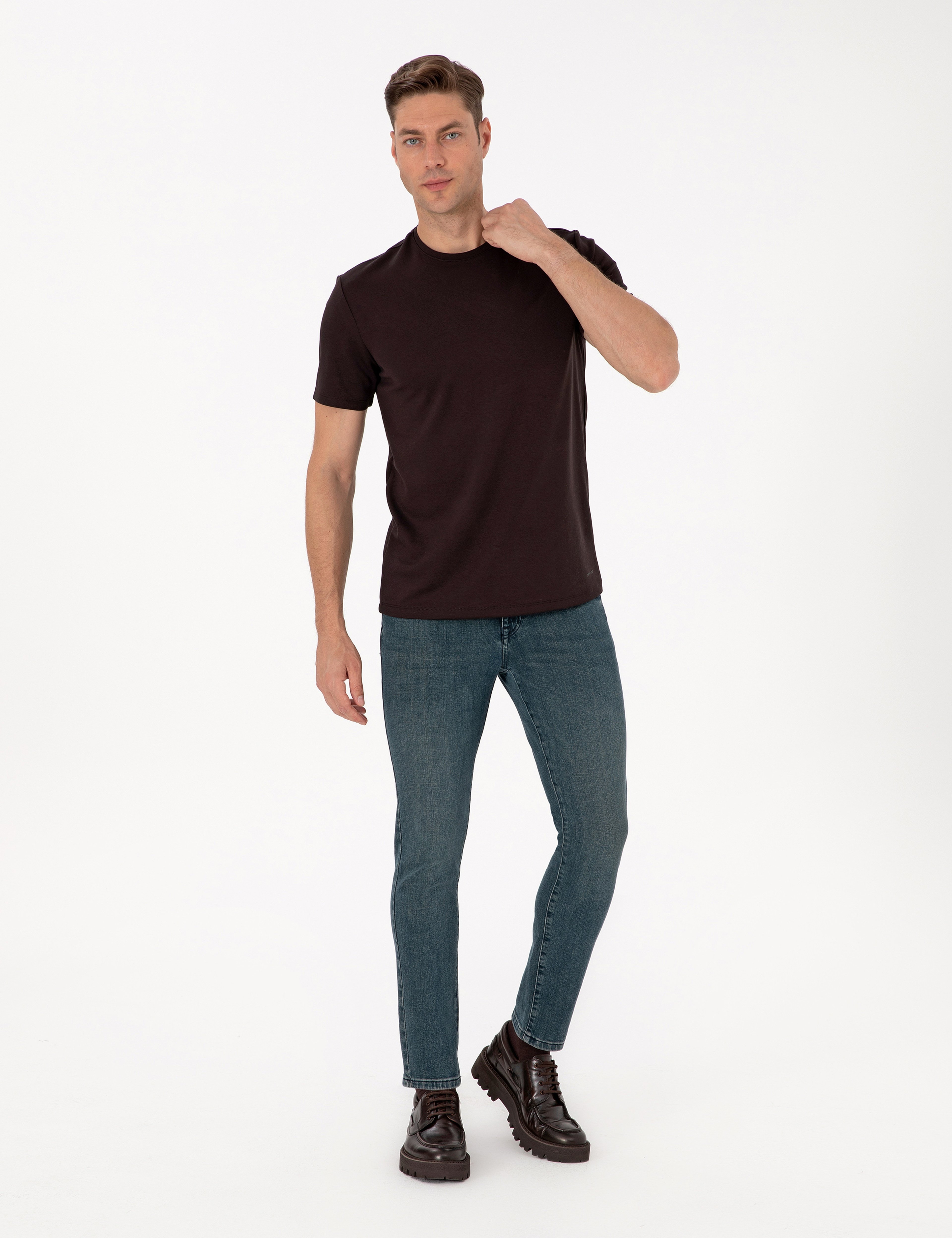 Kahverengi Regular Fit Kalın Dokulu Bisiklet Yaka Basic Tişört