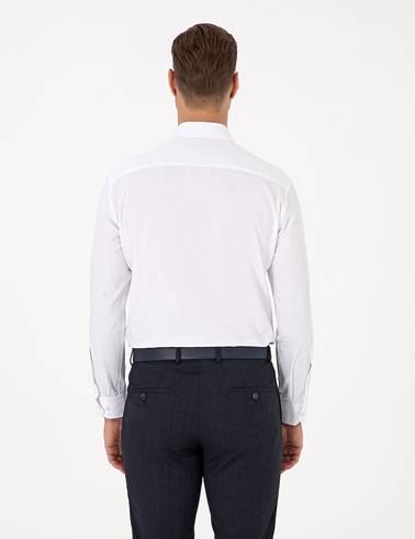 Beyaz Regular Fit Armürlü Uzun Kollu Gömlek