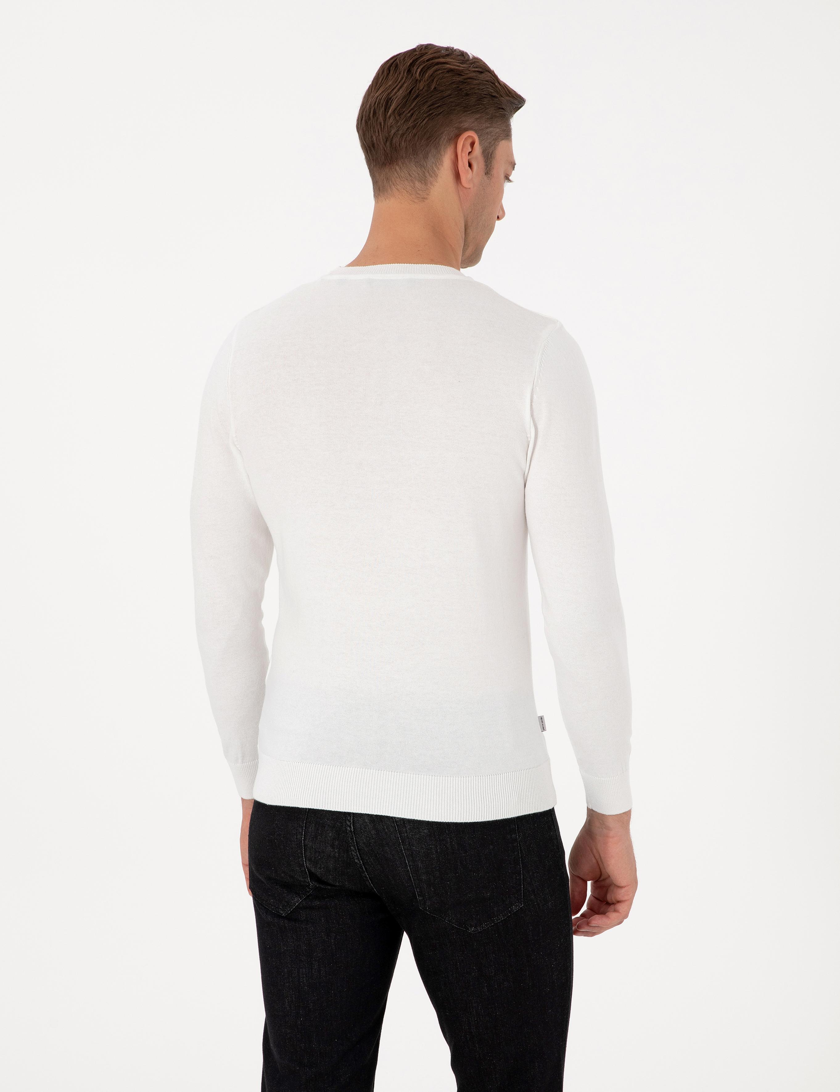 Ekru Slim Fit Bisiklet Yaka Triko Kazak