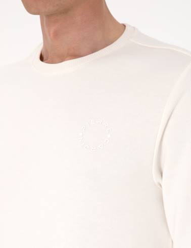 Ekru 3 İplik Regular Fit Bisiklet Yaka Basic Sweatshirt