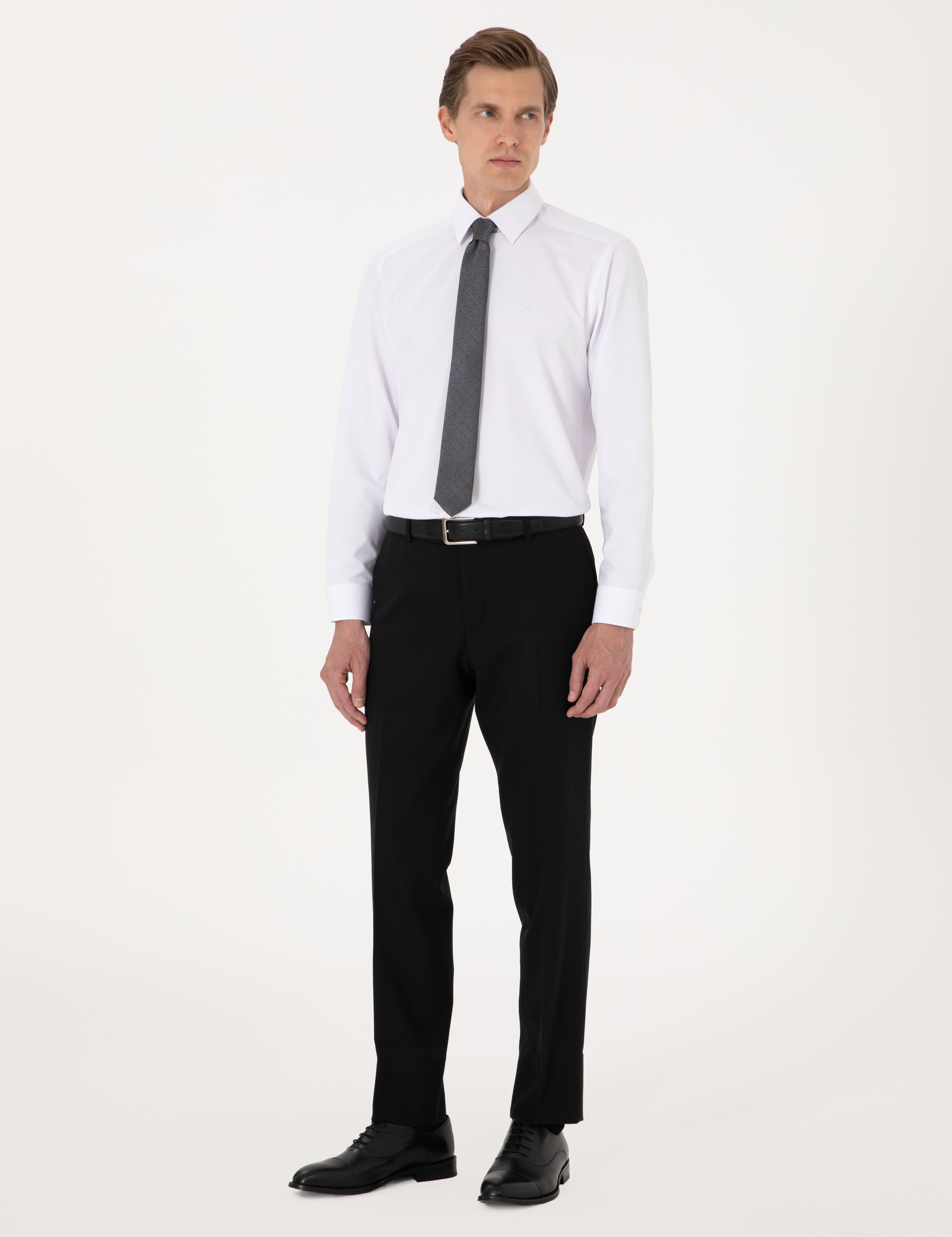 Beyaz Regular Fit Uzun Kollu Basic Gömlek