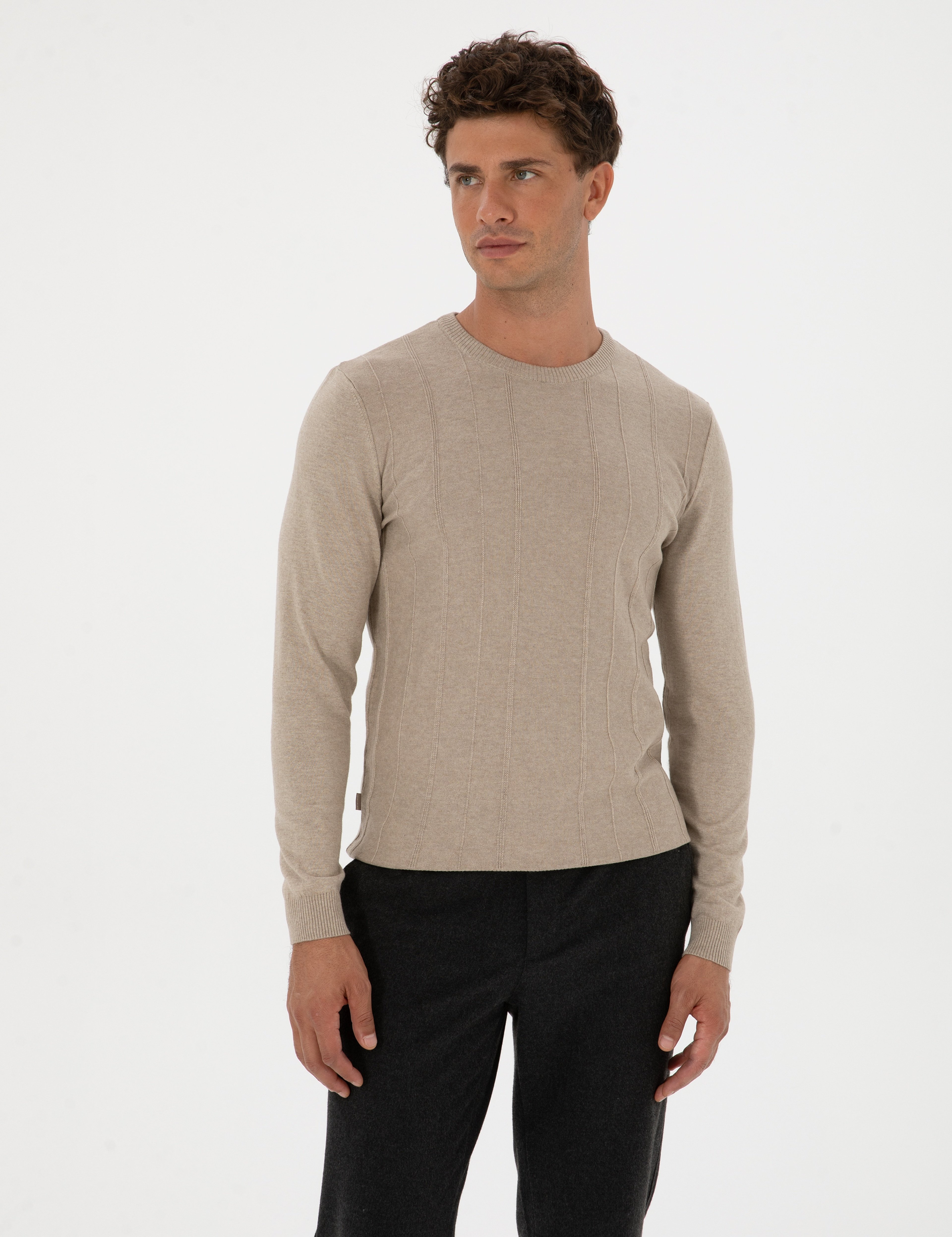 Kum Melanj Slim Fit Bisiklet Yaka Triko Kazak