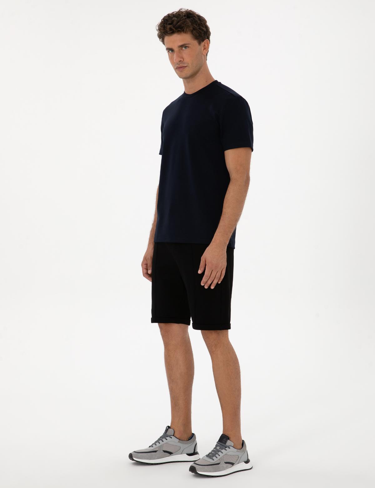 Siyah Regular Fit Örme Şort