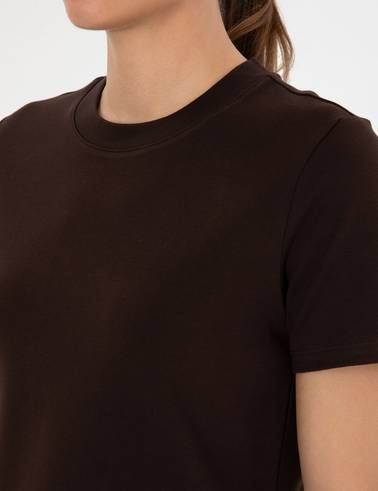 Kahverengi Regular Fit Bisiklet Yaka Basic Tişört