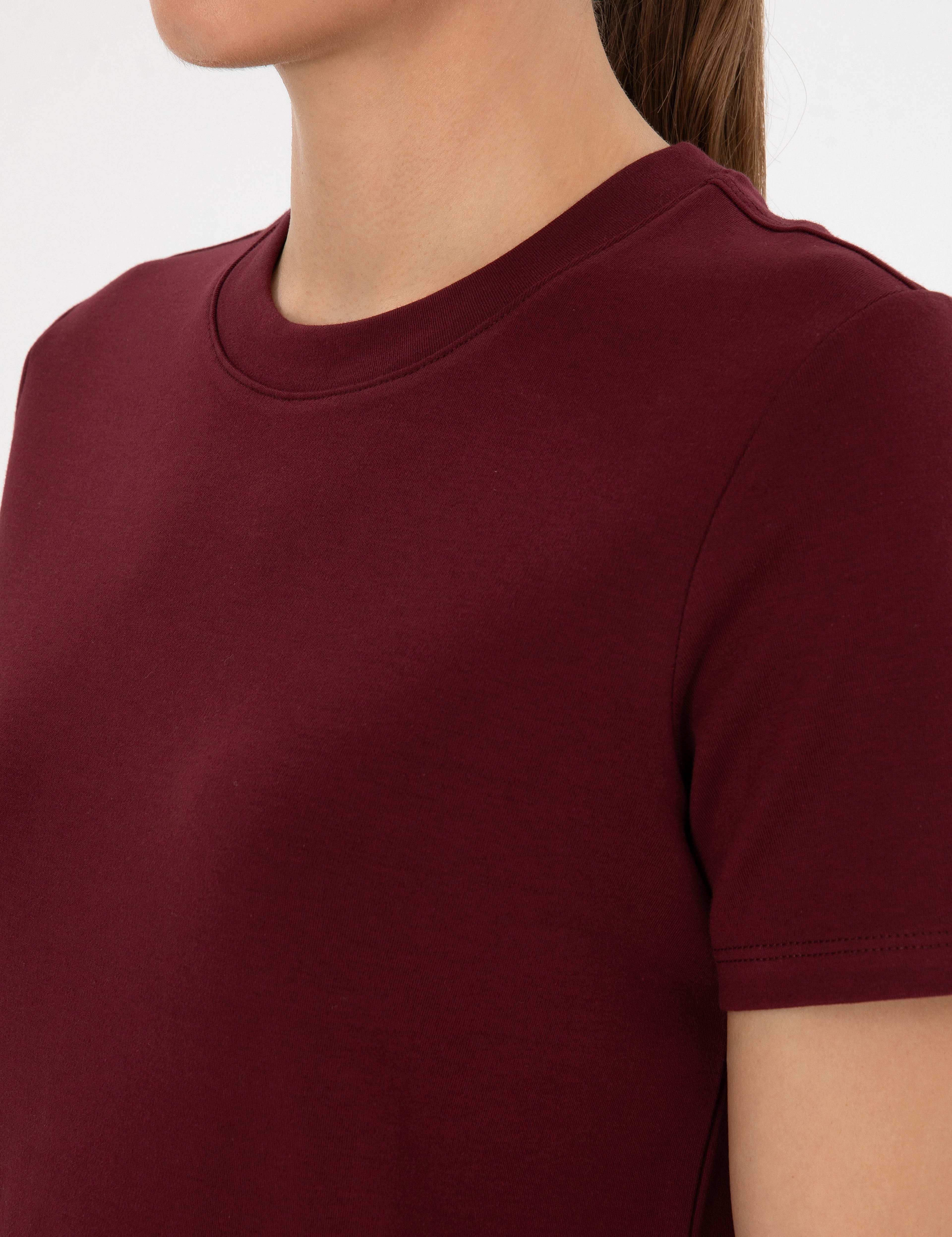 Vişne Regular Fit Bisiklet Yaka Basic Tişört